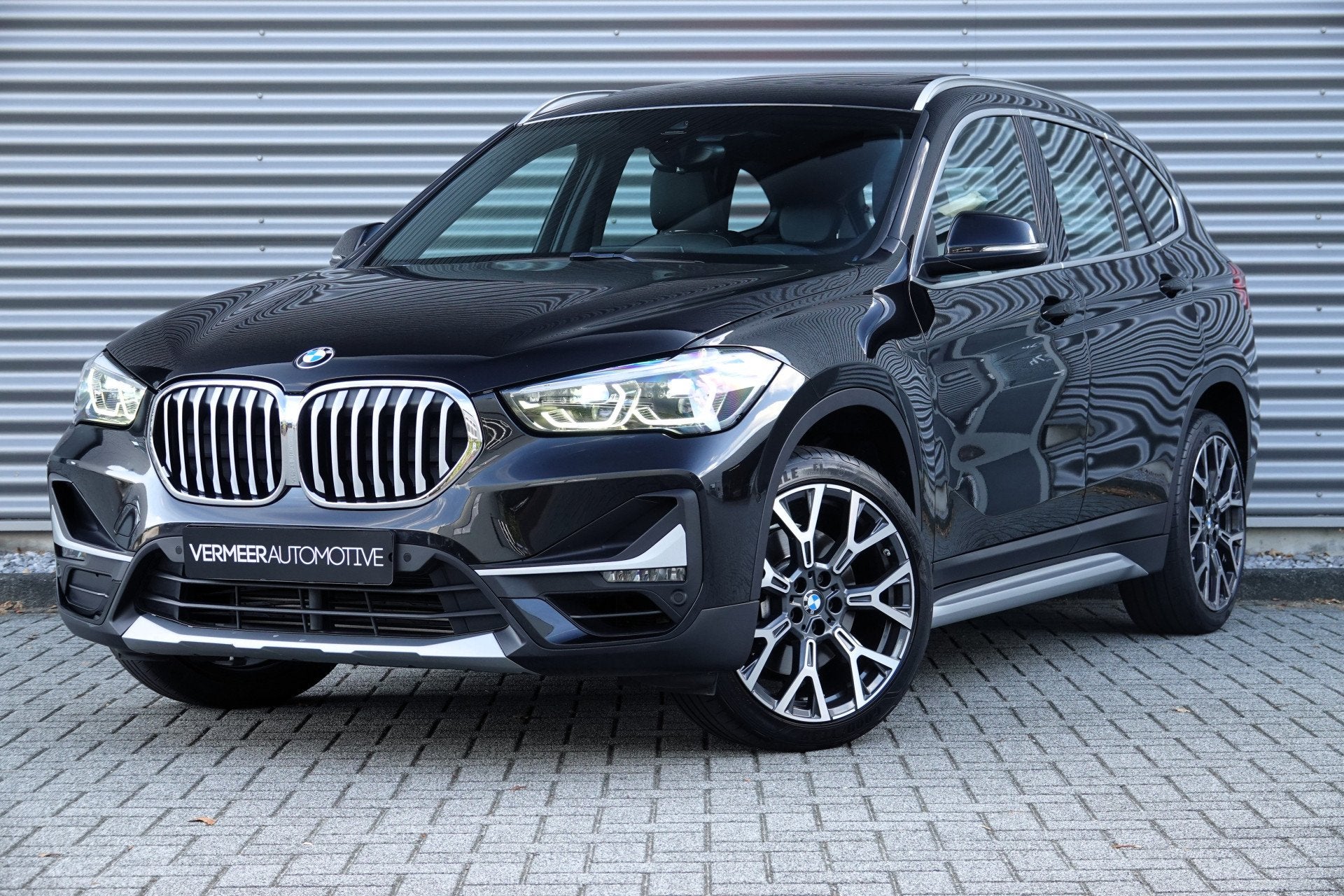 BMW X1 sDrive20i Orange Edition | Panoramadak | Head-up | Ca, Auto's, 4 cilinders, 179 pk, Zwart, Bedrijf