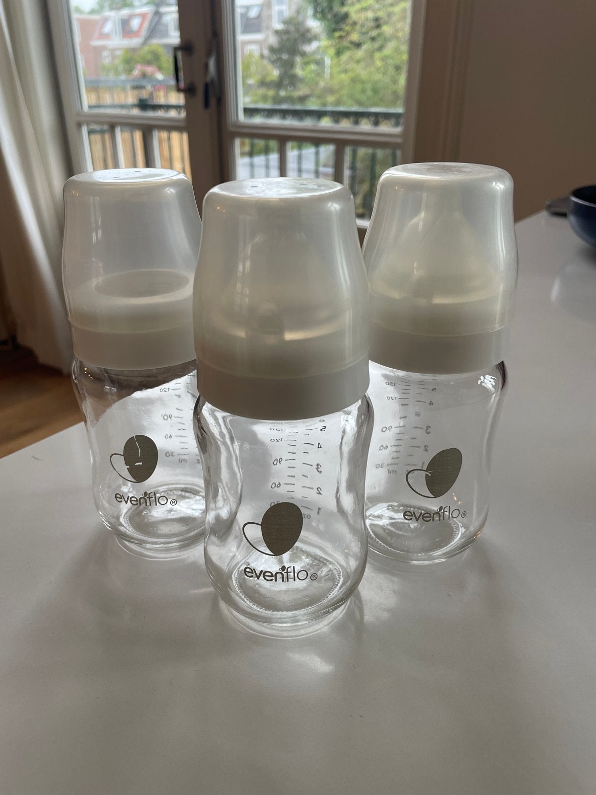 Evenflo glazen babyflessen met spenen en doppen, Ophalen, Zo goed als nieuw, Overige typen