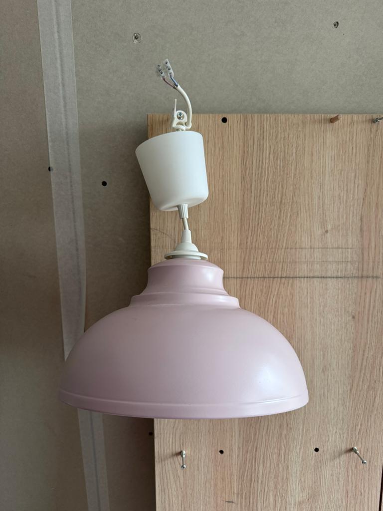 Roze hanglamp - perfect voor kinderkamer of speelkamer, Ophalen of Verzenden, Zo goed als nieuw, Metaal