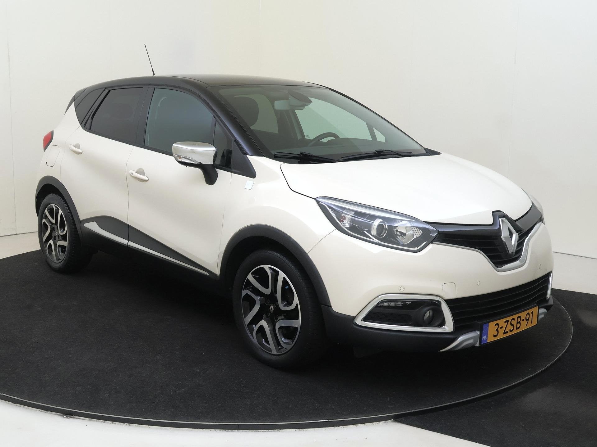 Renault Captur 1.2 TCe120 Helly Hansen AUTOMAAT | Navigatie, Auto's, Euro 5, Stof, 4 cilinders, Wit