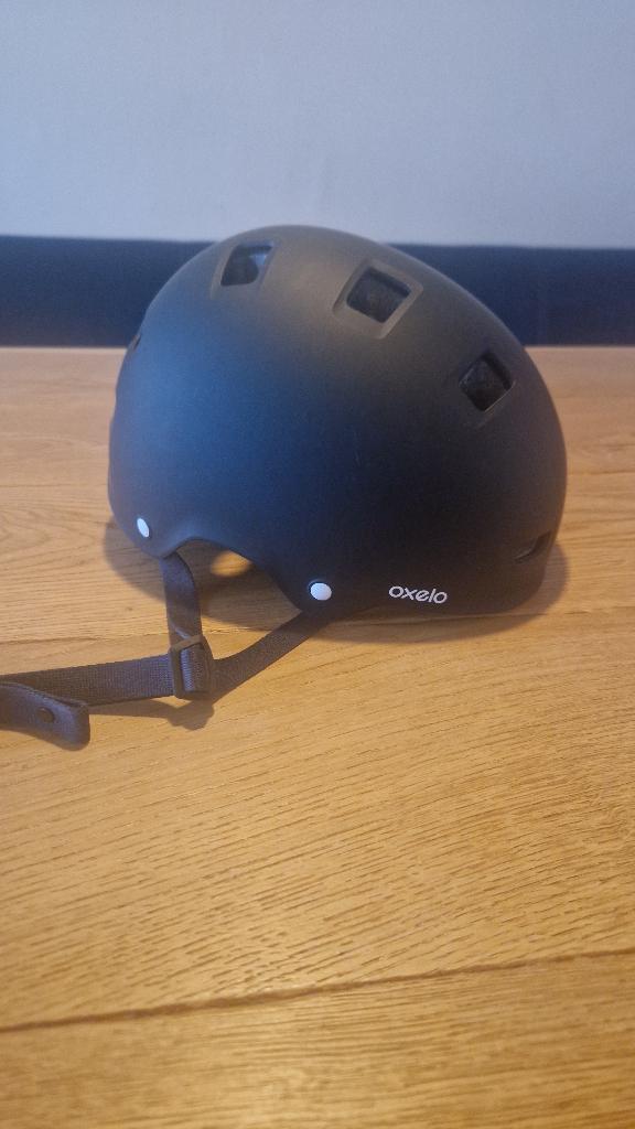 Oxelo helm, Ophalen, Gebruikt, M, Jongen of Meisje