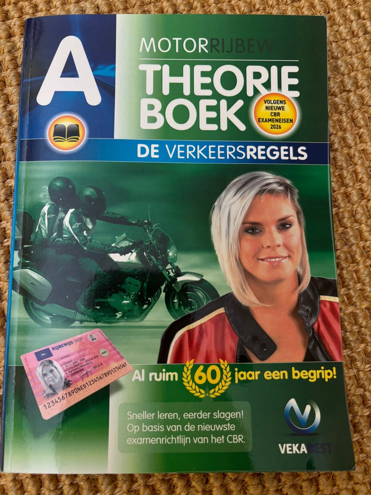 Theorieboek Motorrijbewijs A ,2026 vekabest, Ophalen of Verzenden, Zo goed als nieuw, Niet van toepassing