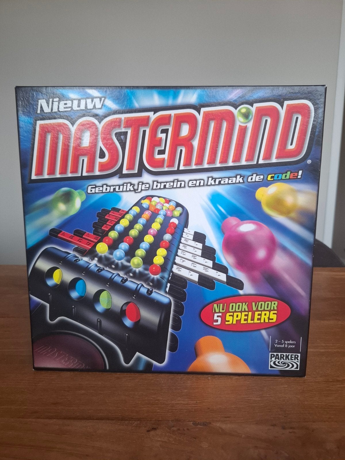 Mastermind - Gebruik je brein en kraak de code!, Vijf spelers of meer, Ophalen of Verzenden, Zo goed als nieuw, Parker