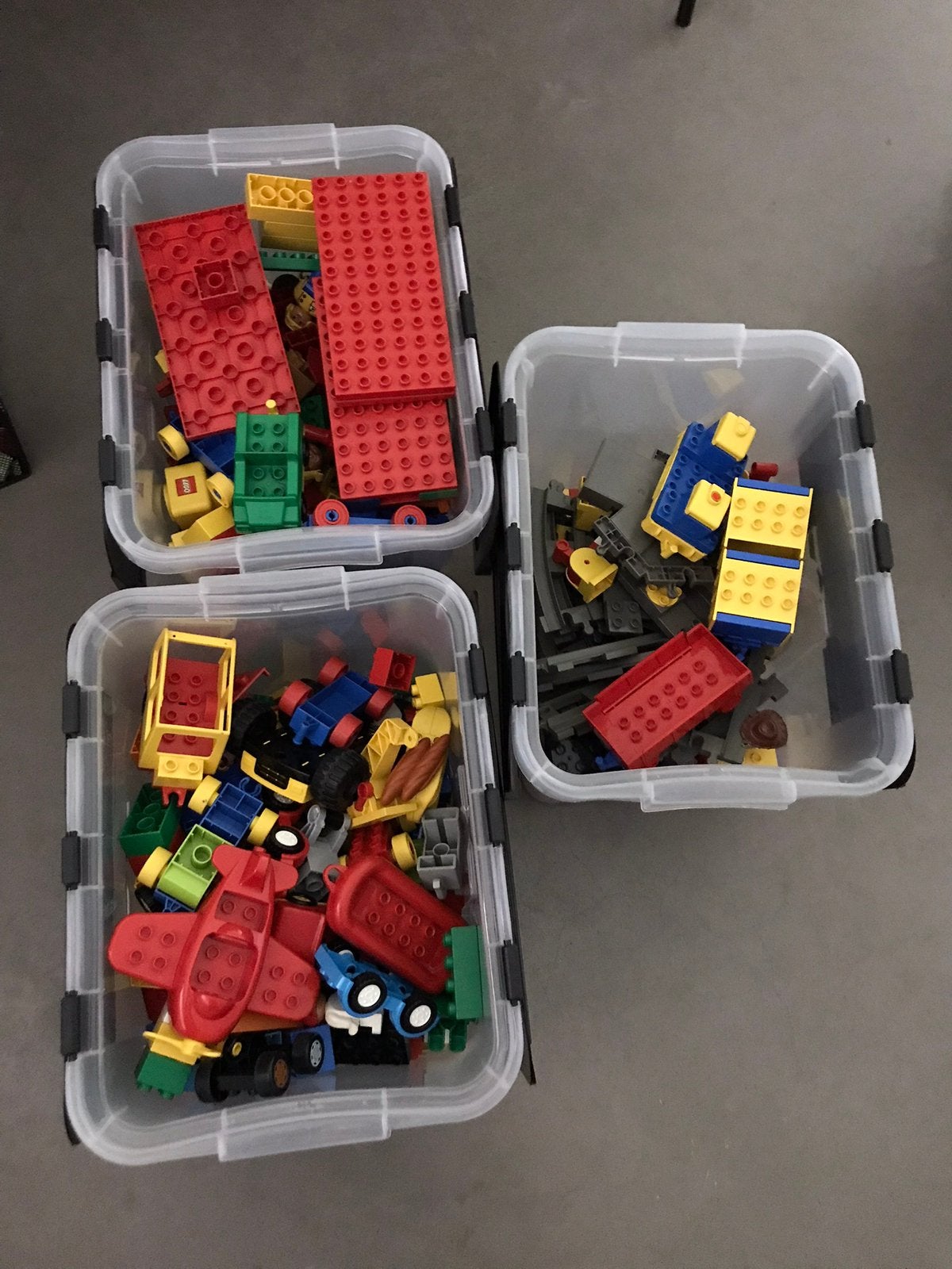 1 krat met Duplo trein en 2 kratten met overige Duplo, Ophalen of Verzenden, Zo goed als nieuw