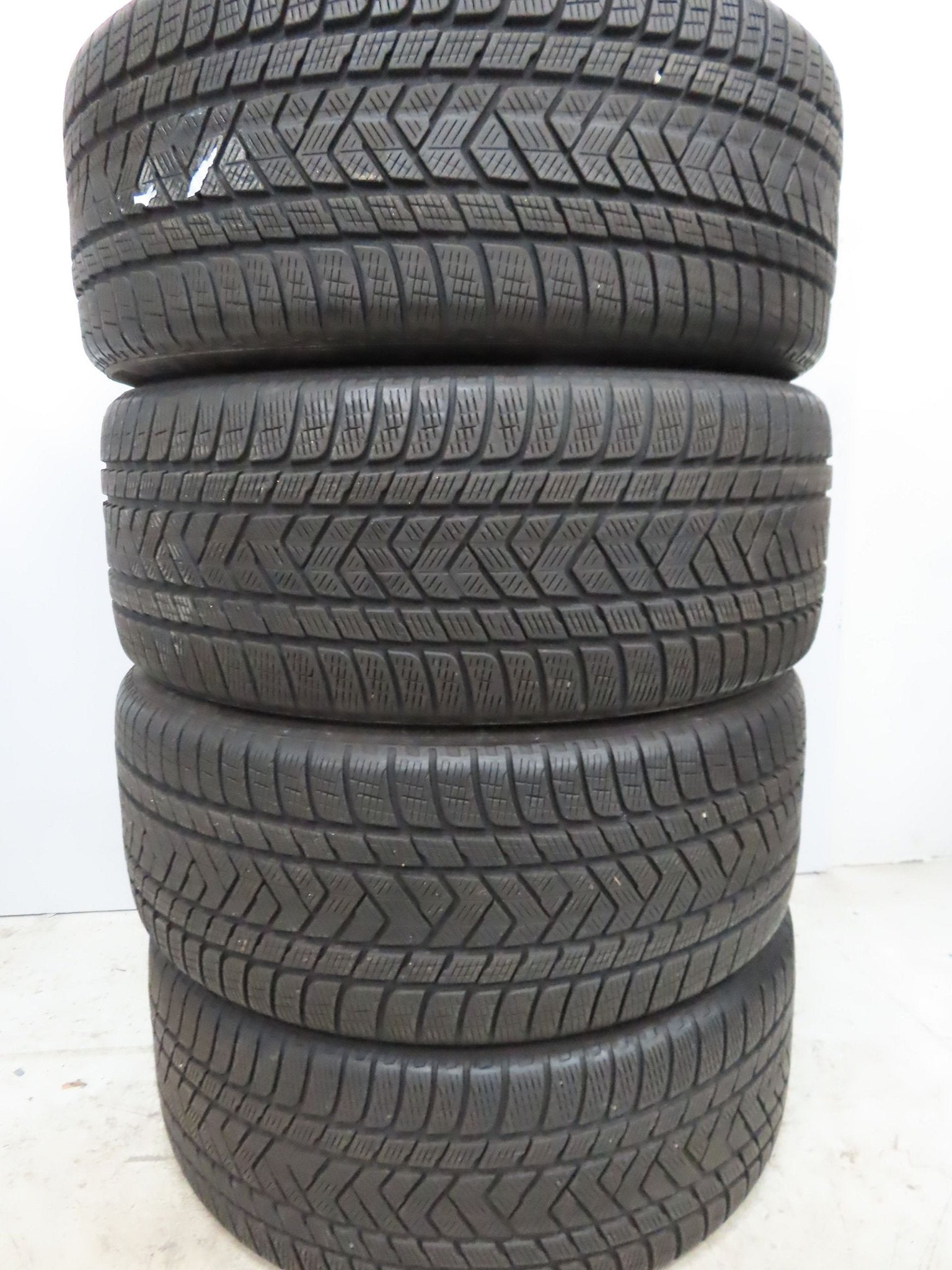 Pirelli scorpion winterbanden 285 40 22 inch set 4 stuks, Gebruikt, -, 285 mm, -