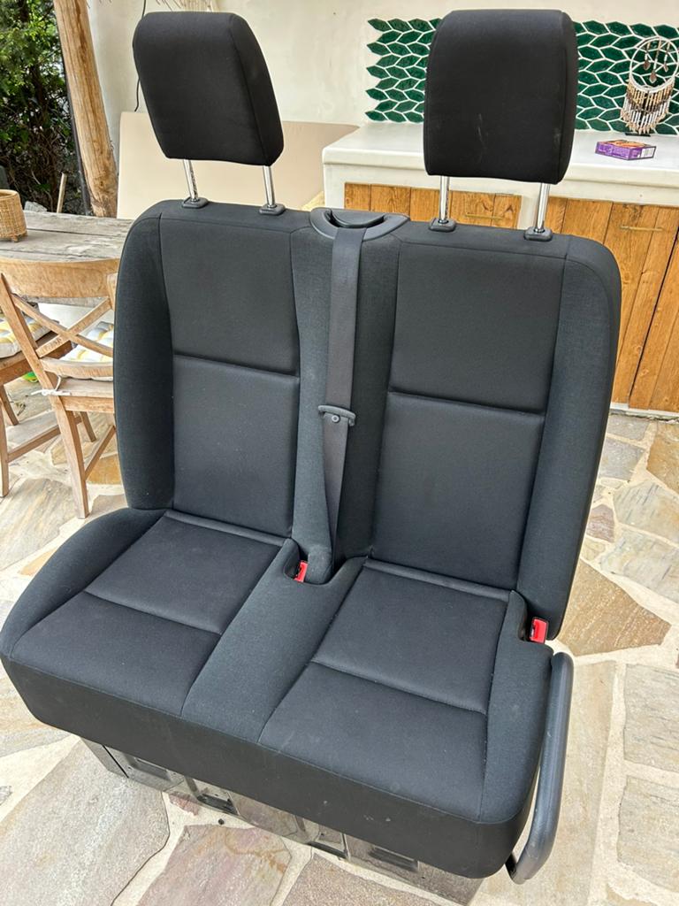 Bankje/stoelen zwart Mercedes Sprinter 2024 beugel, Ophalen, Gebruikt, Mercedes-Benz