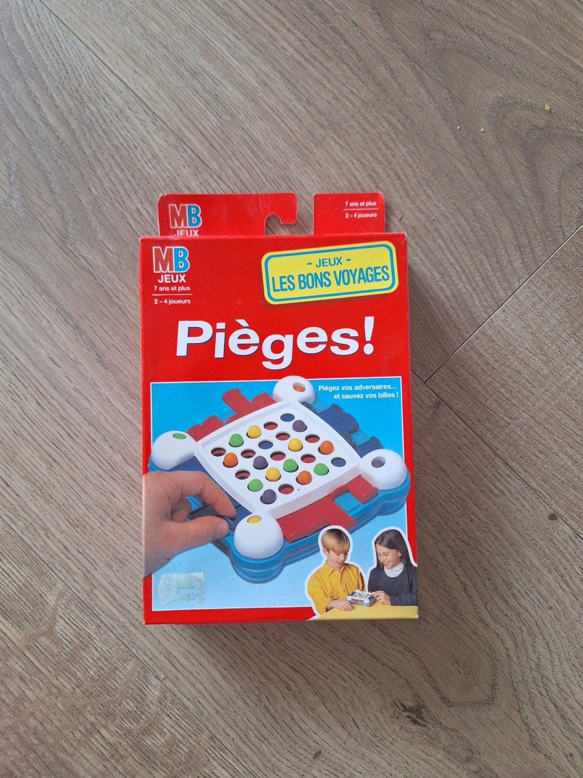 MB Valkuil / Pièges! compacte reiseditie (Compleet), Hobby en Vrije tijd, Gezelschapsspellen | Bordspellen, MB Jeux, Gebruikt