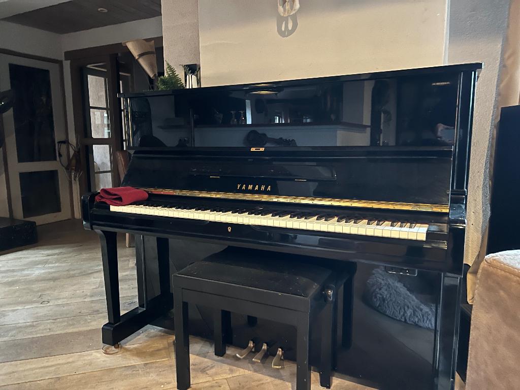 Prachtige Yamaha Disklavier MX100II XG – Zelfspelende piano, Muziek en Instrumenten, Piano's, Ophalen, Zwart, Zo goed als nieuw
