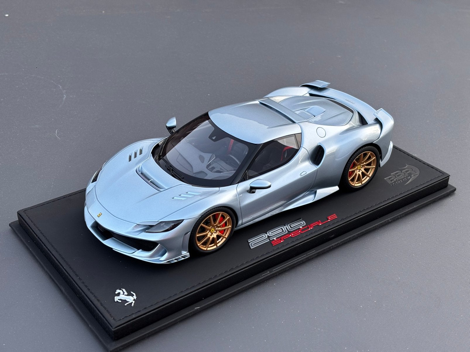 Ferrari 296 Speciale grigio alloy BBR 1:18 ! C4F, Overige merken, BBR, ., Nieuw