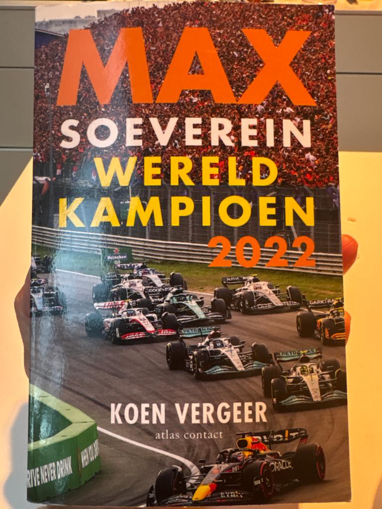 Koen Vergeer - Max soeverein wereldkampioen 2022, Boeken, Sportboeken, Ophalen of Verzenden, Zo goed als nieuw, Koen Vergeer