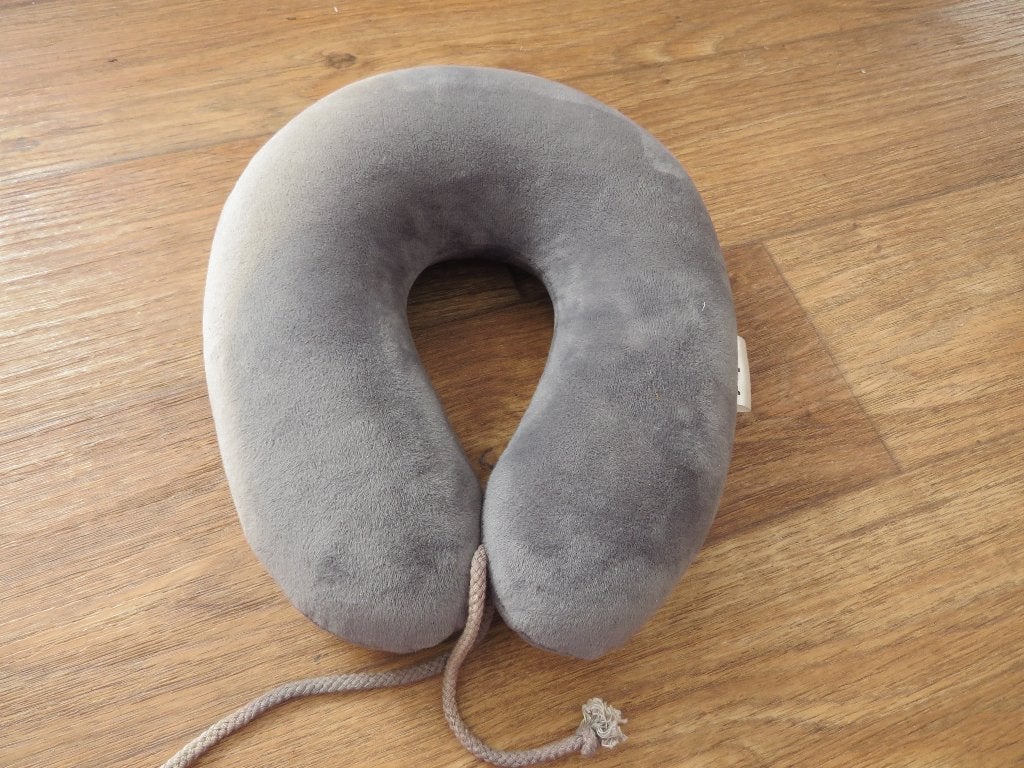 grijs reis travel memory foam nek kussen van Juning, Gebruikt, Vierkant, Wasbaar, Ophalen of Verzenden