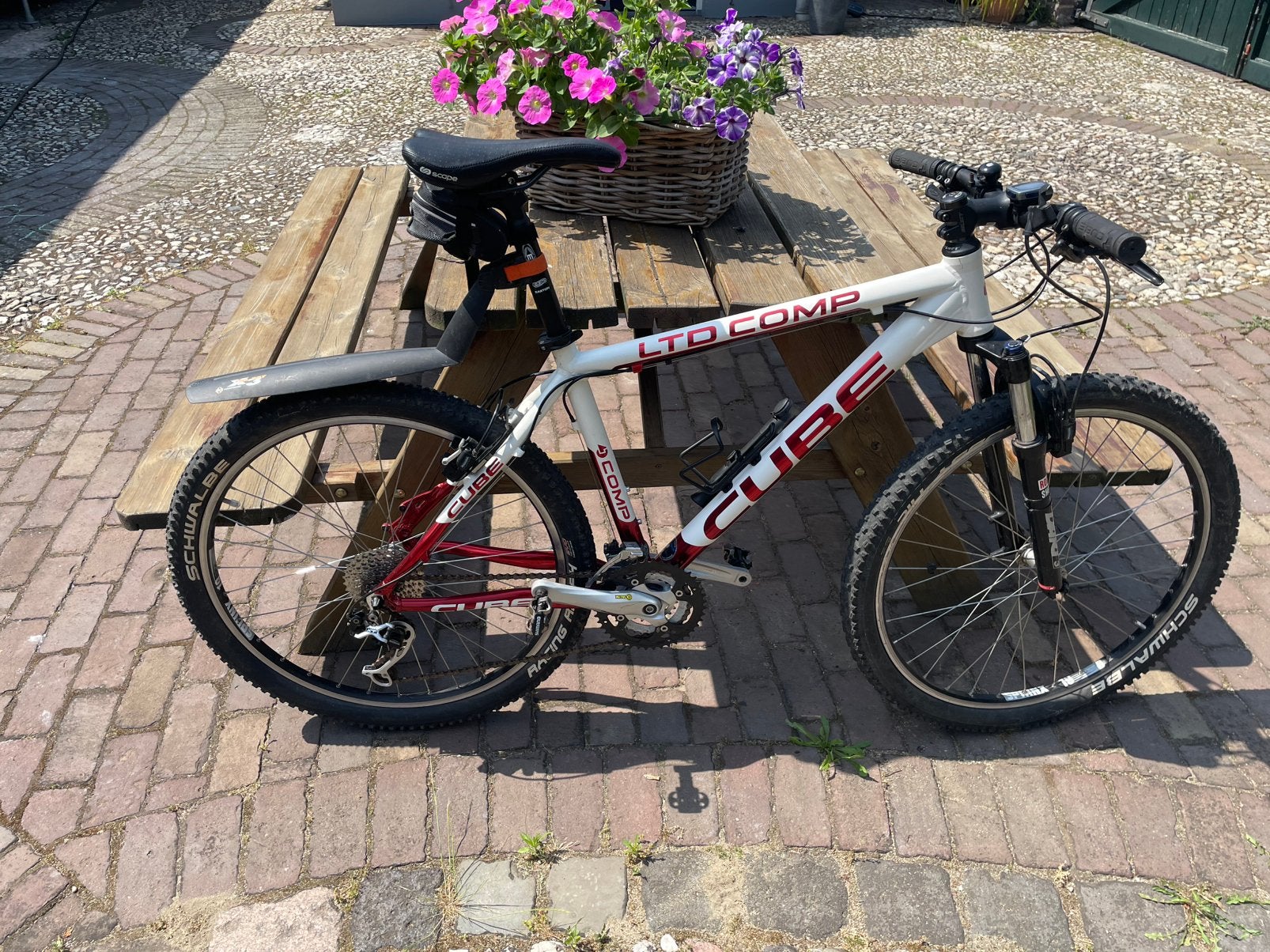 Dames Cube LTD Comp Mountainbike 17” | XT | Magura HS33 |, 26 inch, Velgrem, Zo goed als nieuw, Minder dan 47 cm