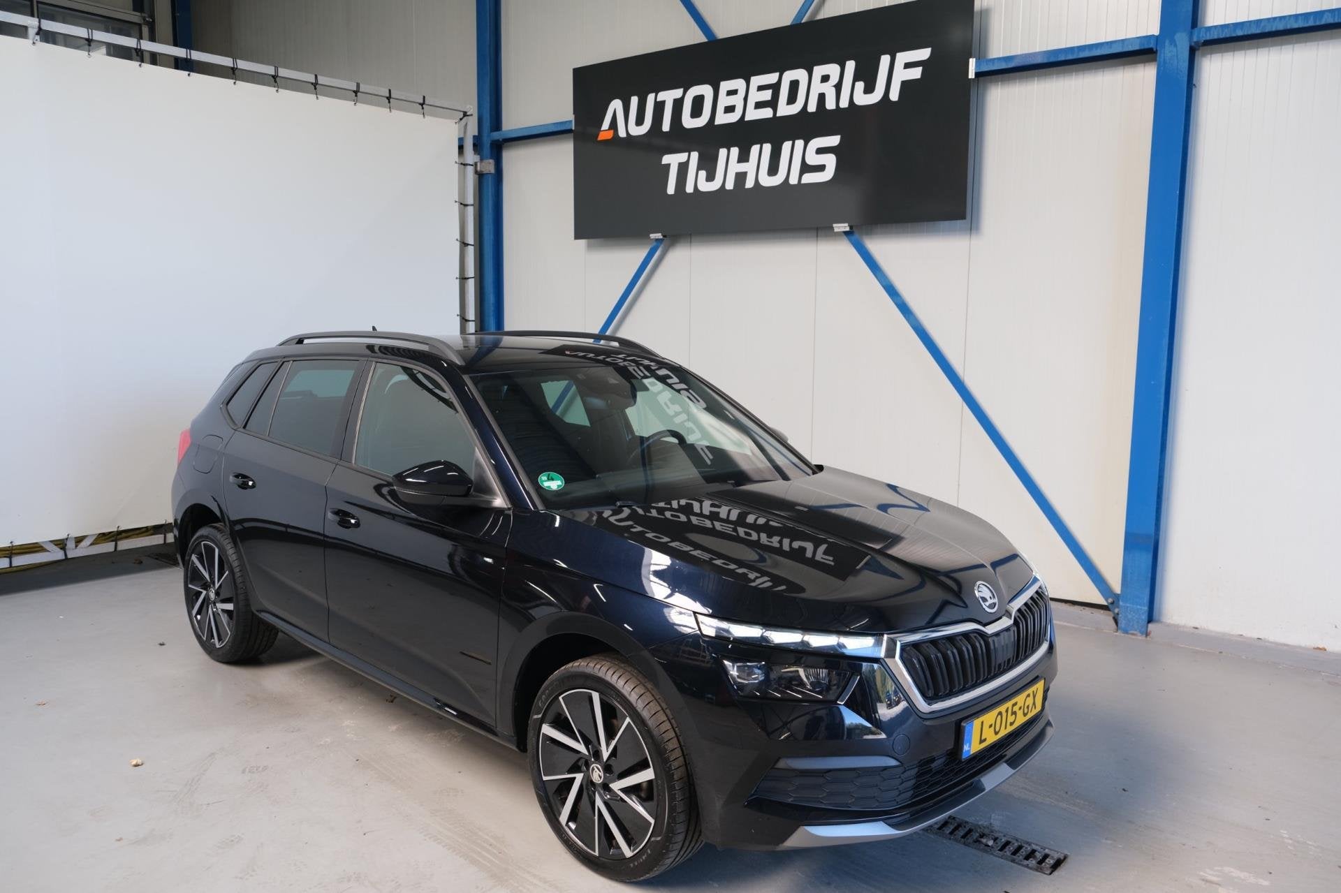 Skoda Kamiq 1.5 TSI ACT Sport Business Automaat - N.A.P. Air, Auto's, Dealer onderhouden, Euro 6, 4 cilinders, 150 pk