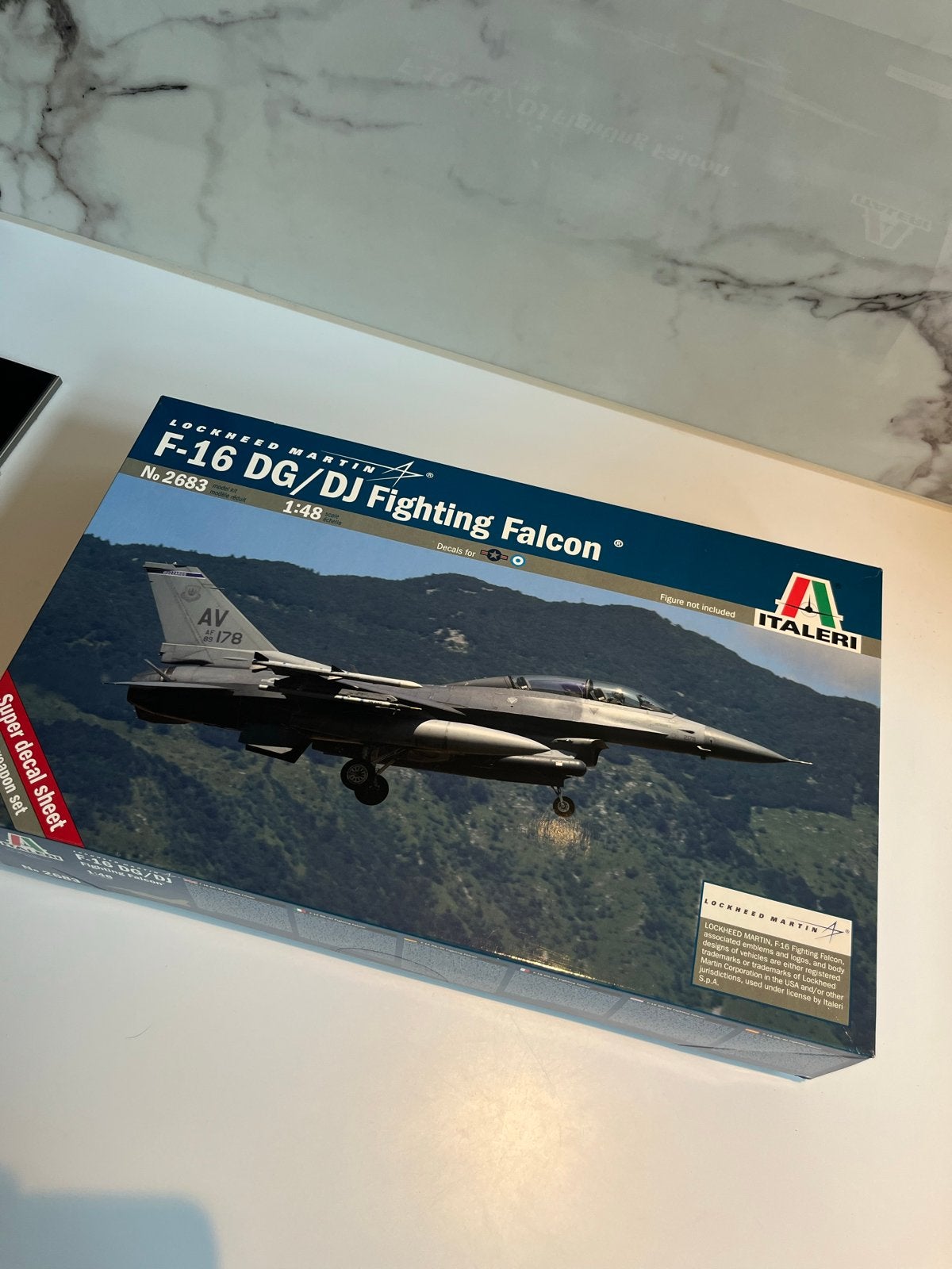 Italeri F-16 DG/DJ Fighting Falcon schaalmodel, 1:72 tot 1:144, Italeri, Nieuw, Ophalen of Verzenden