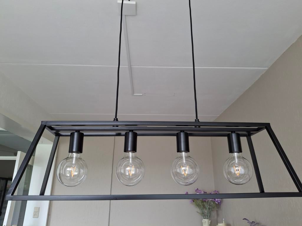 Zwarte moderne hanglampen met lampen erin IKEA, Ophalen of Verzenden, Zo goed als nieuw, Minder dan 50 cm