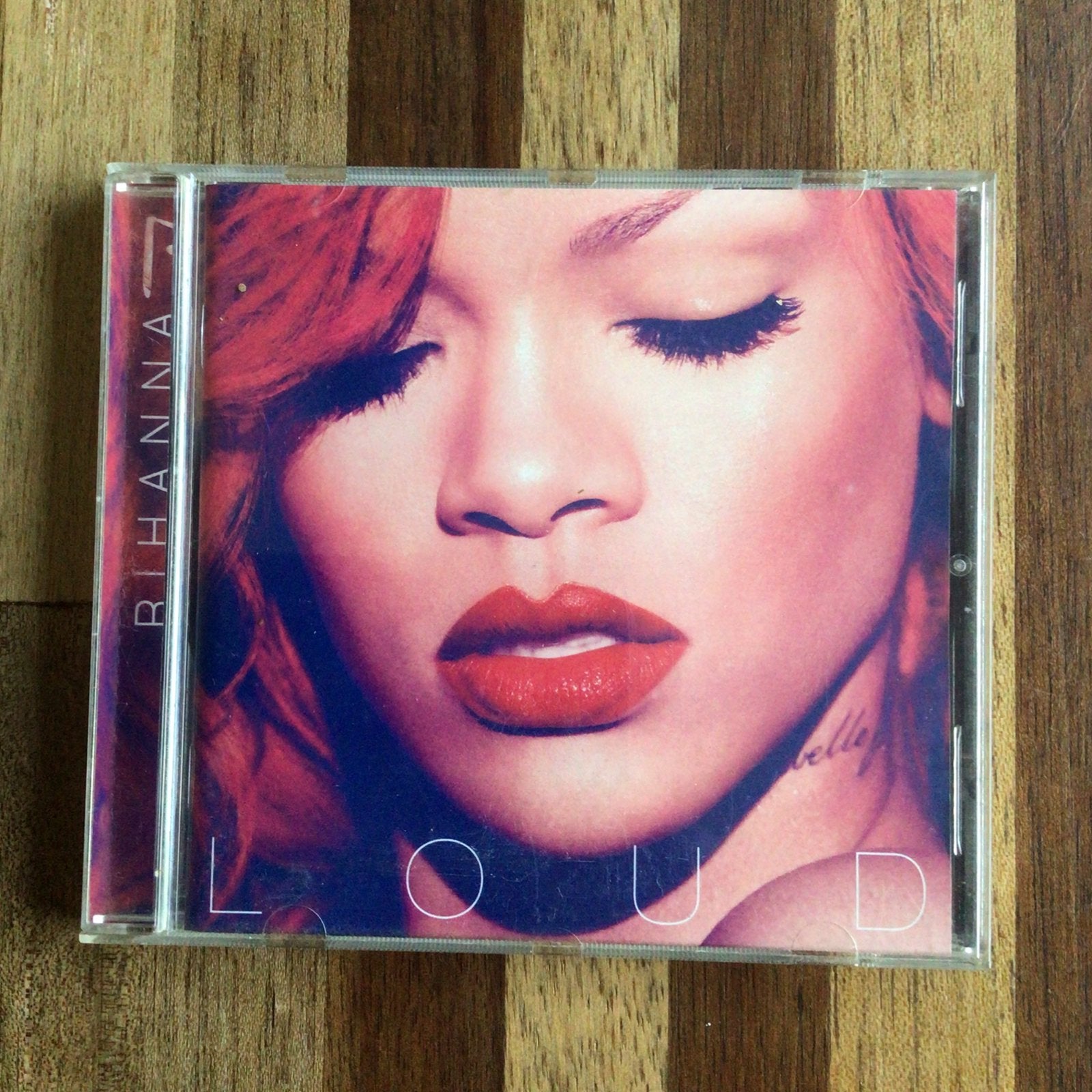 Rihanna - Loud, Ophalen of Verzenden, Zo goed als nieuw