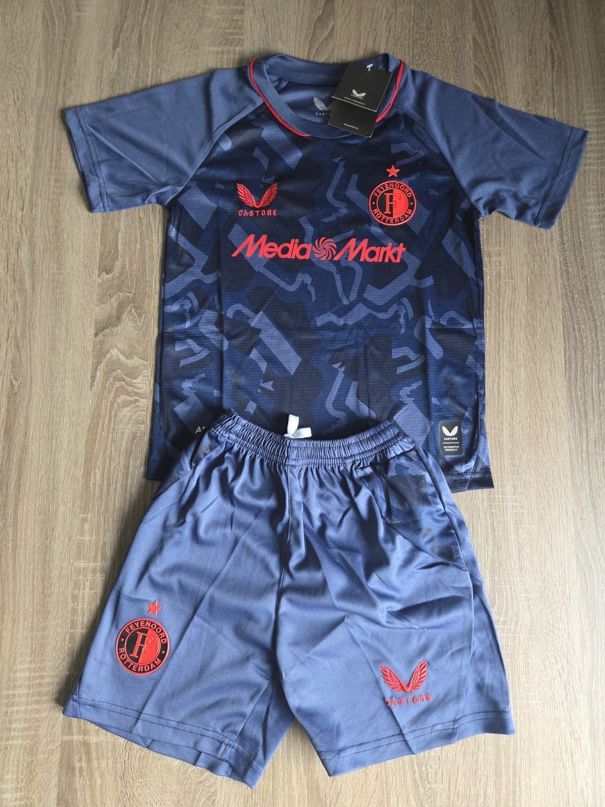 Feyenoord 3de tenue Maat 128-134, Ophalen of Verzenden, Nieuw