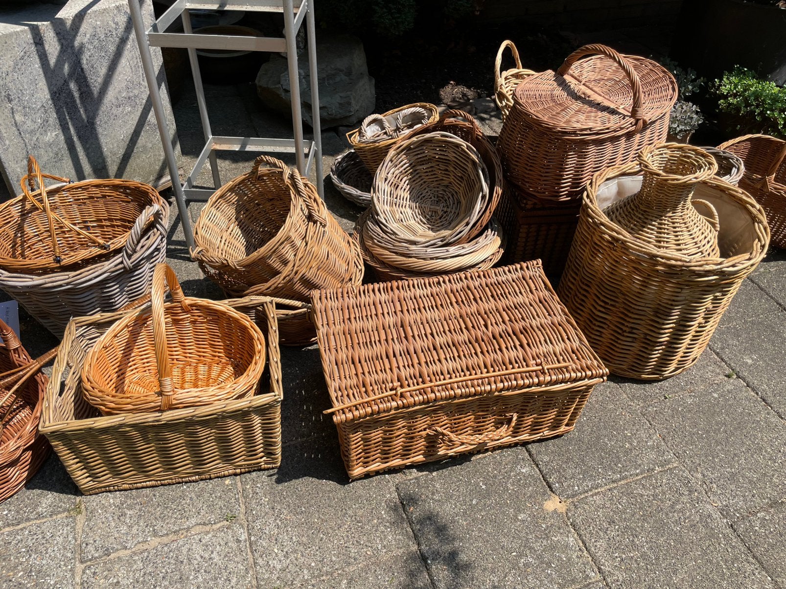 Tuin bloempotten plantenpot rieten manden etc, Tuin en Terras, Ophalen, Overige materialen, Gebruikt, Minder dan 40 cm
