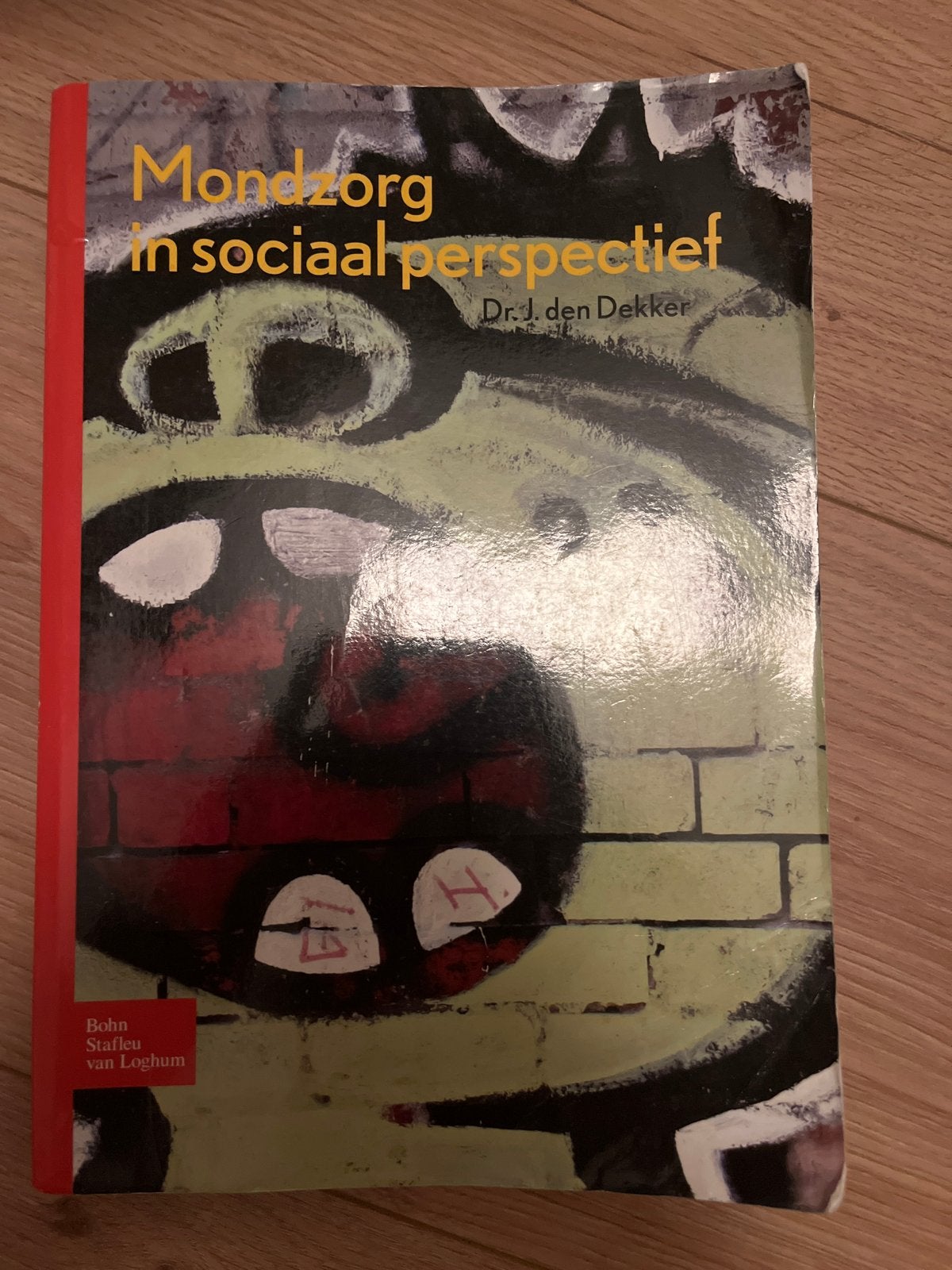 Mondzorg in sociaal perspectief - Dr. J. den Dekker, Boeken, Ophalen of Verzenden, Beta, Gelezen, WO