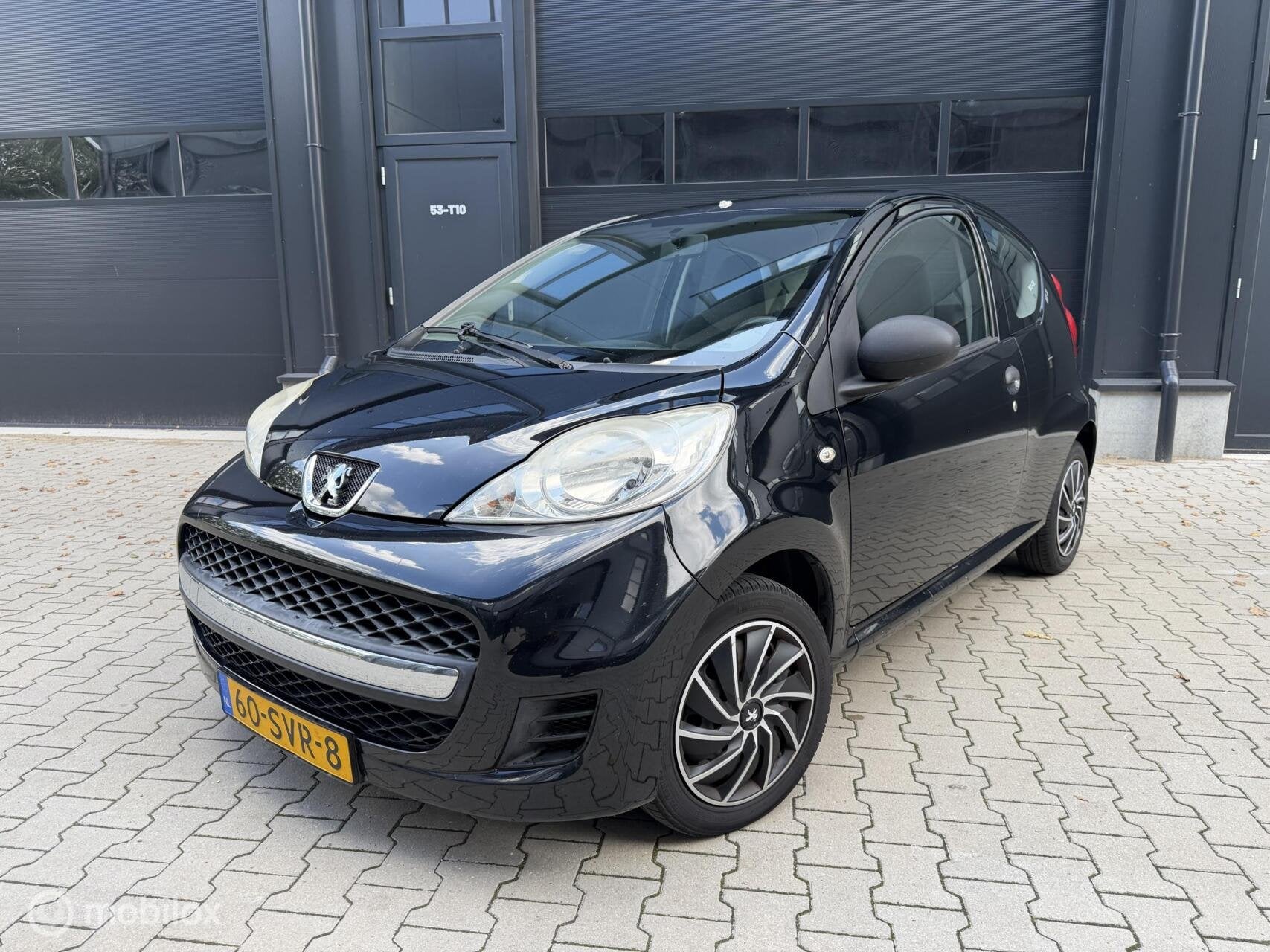 Peugeot 107 1.0-12V XS Airco NAP APK, Voorwielaandrijving, Stof, Gebruikt, Zwart