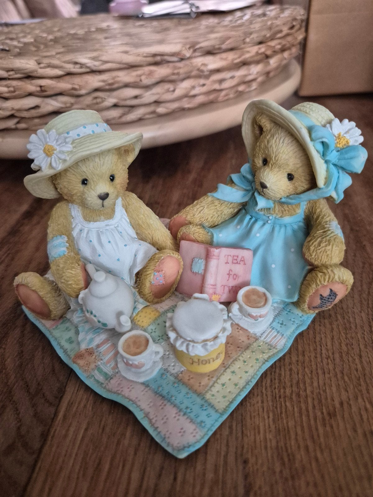 Cherished Teddies Freda & Tina: Thee voor Twee Beeldje, Ophalen, Zo goed als nieuw, Beeldje, Cherished Teddies