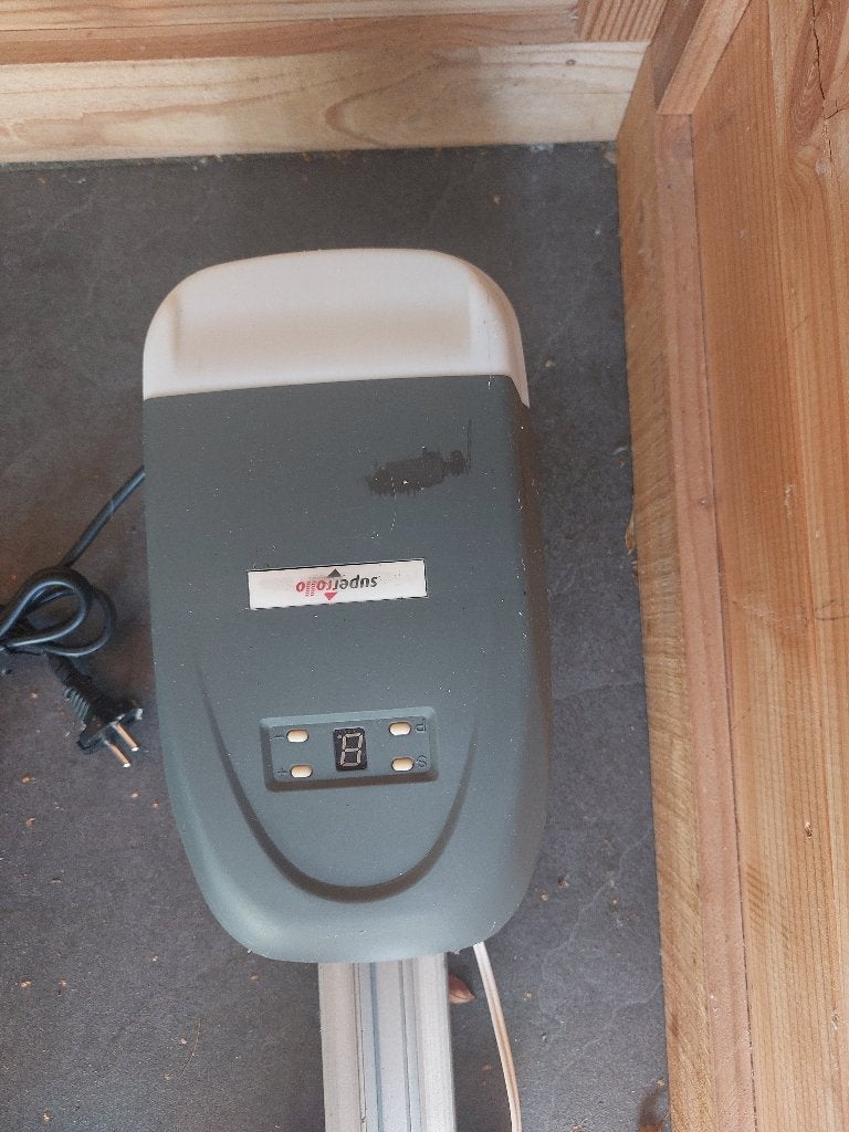 Automatische Garagedeuropener met Kettingaandrijving, Ophalen, Gebruikt, Garagedeur, 120 cm of meer