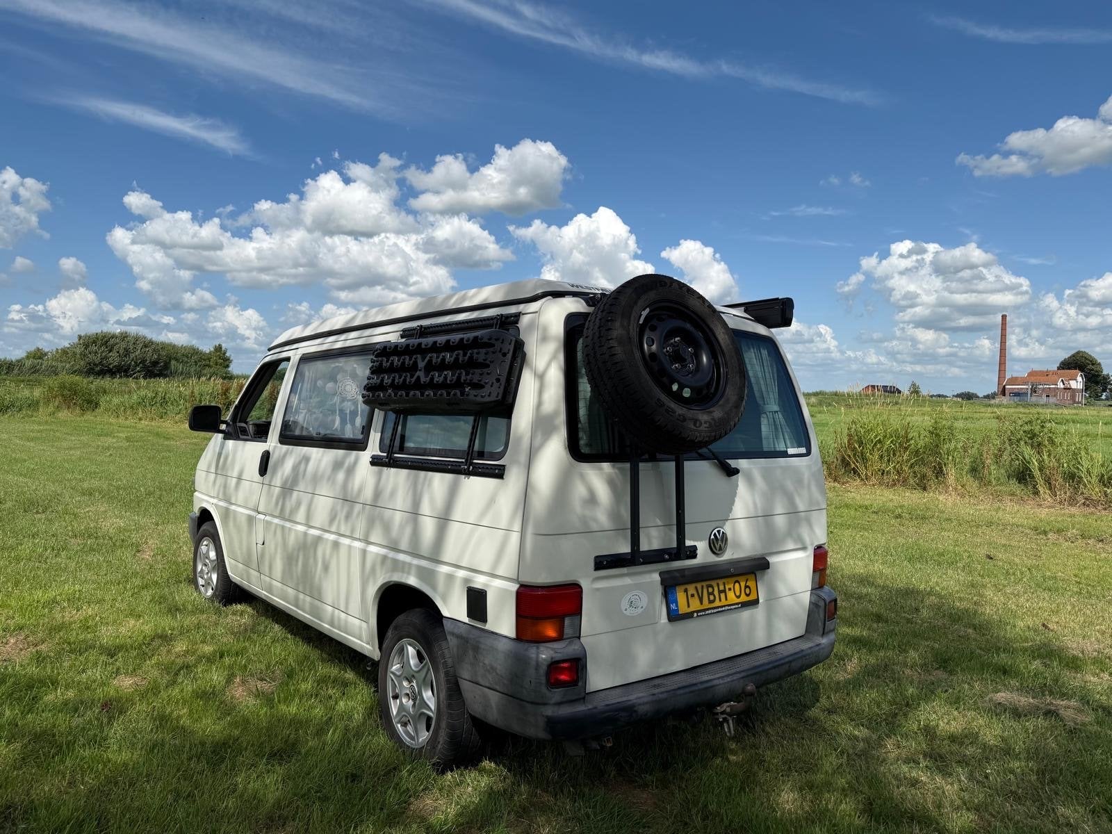 VW California T4 2.5 TDI - 1997 Camperbus, Caravans en Kamperen, Buscamper of Camperbus, Watertank (Schoon), Volkswagen, Particulier