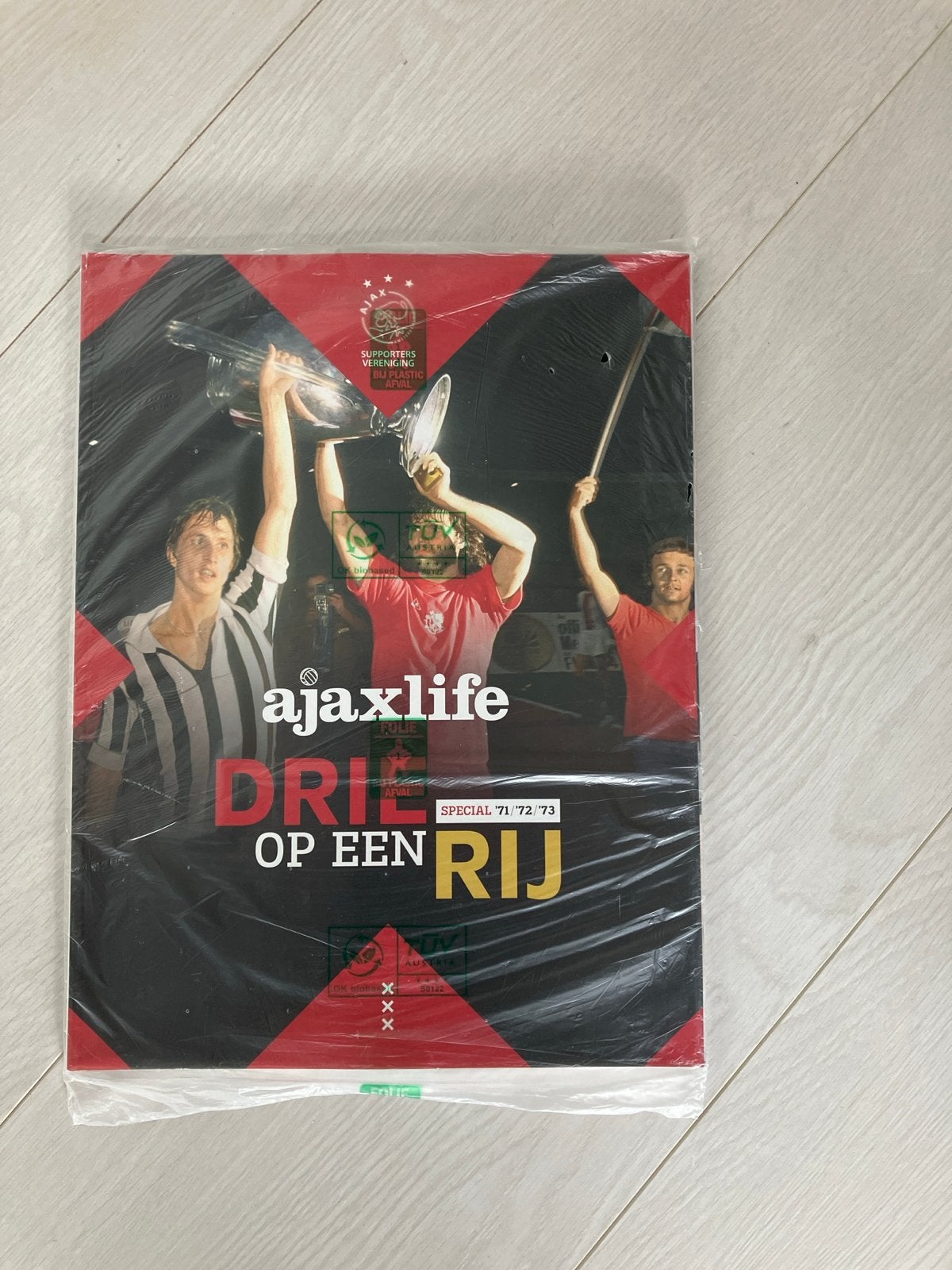 NIEUW: Ajax Life: 3 op een Rij Special '71 '72 '73 (Nieuw), Verzamelen, Ophalen of Verzenden, Nieuw
