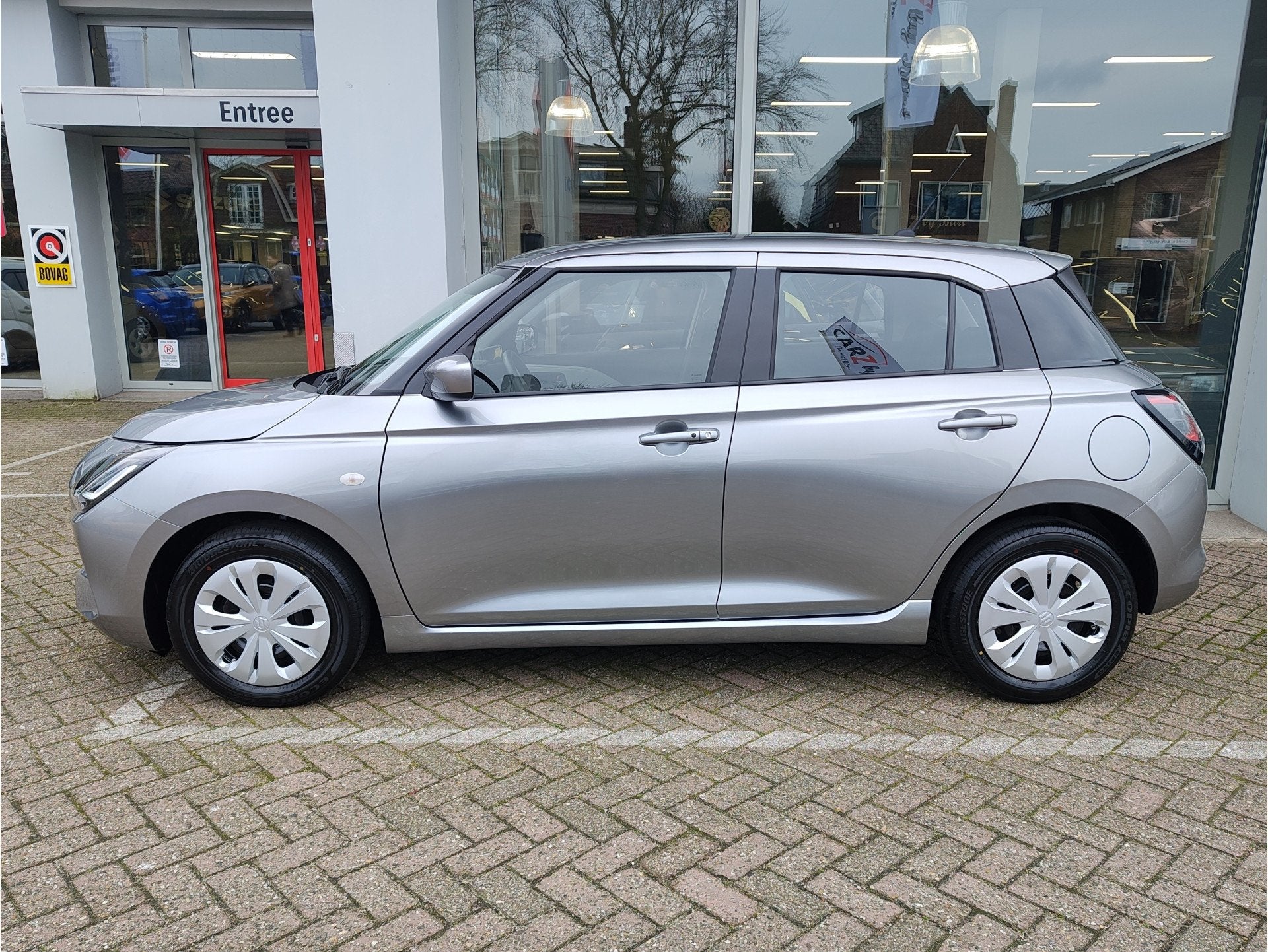 Suzuki Swift 1.2 COMFORT SMART HYBRID Direct Leverbaar | Tot, Auto's, Suzuki, Voorwielaandrijving, 12 maanden, Stof, Zwart