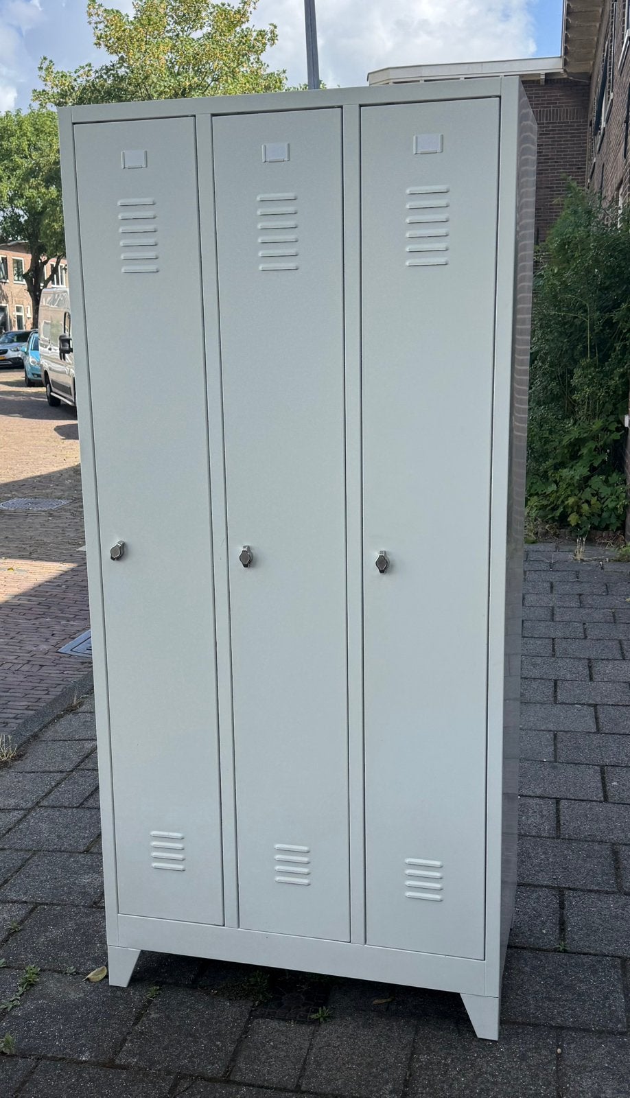Lockerkast, Ophalen, Zo goed als nieuw