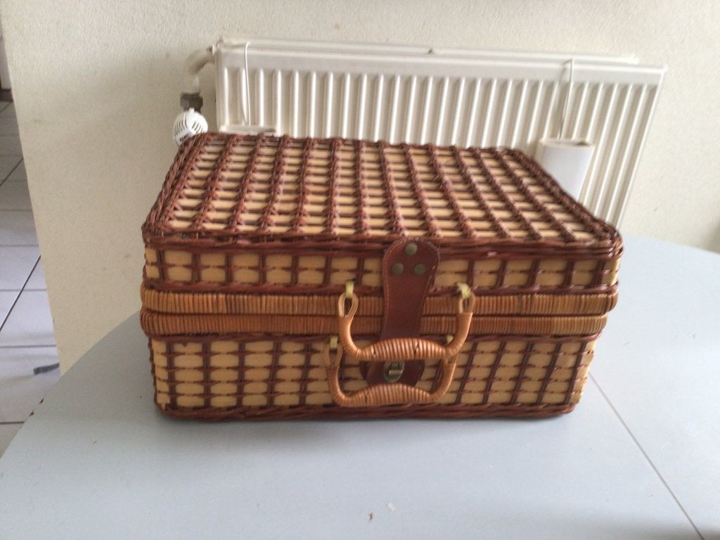 vintage rieten picknickkoffer, Ophalen, Overige materialen, Gebruikt, Minder dan 50 cm