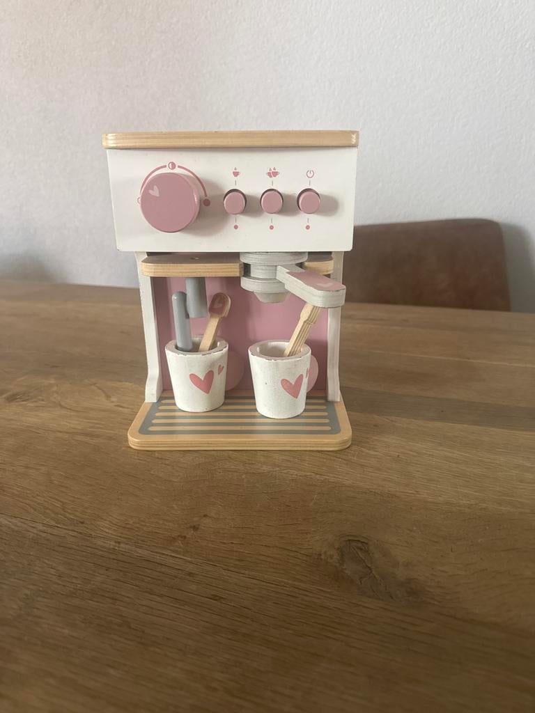 Houten koffiezetapparaat speelgoed - roze/wit, Kinderen en Baby's, Speelgoed | Houten speelgoed, Ophalen, Gebruikt, Meubelstuk of Keukentje
