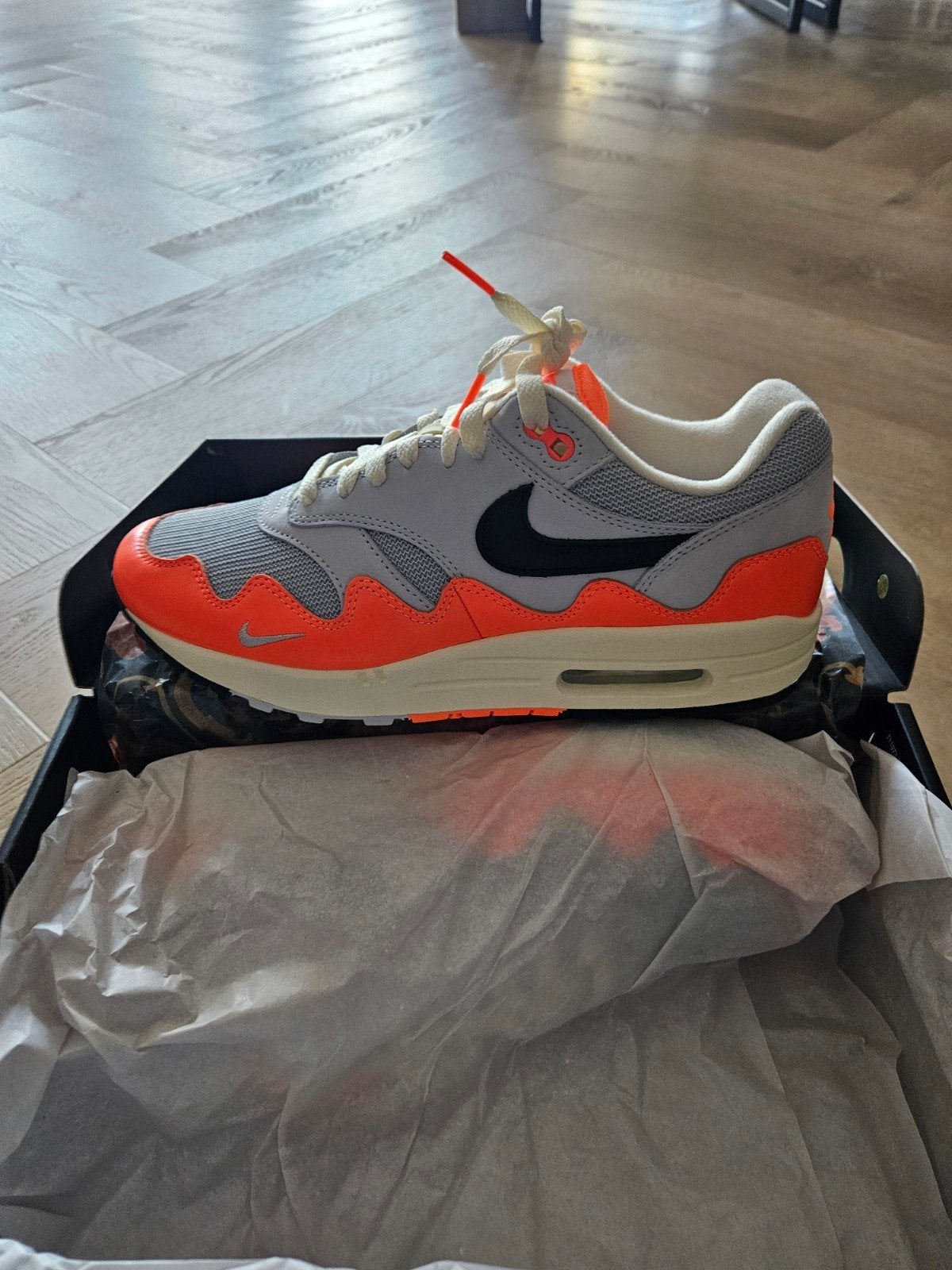 Nike Air Max 1 x Patta - Maat 42, Overige kleuren, Nike, Nieuw, Ophalen of Verzenden