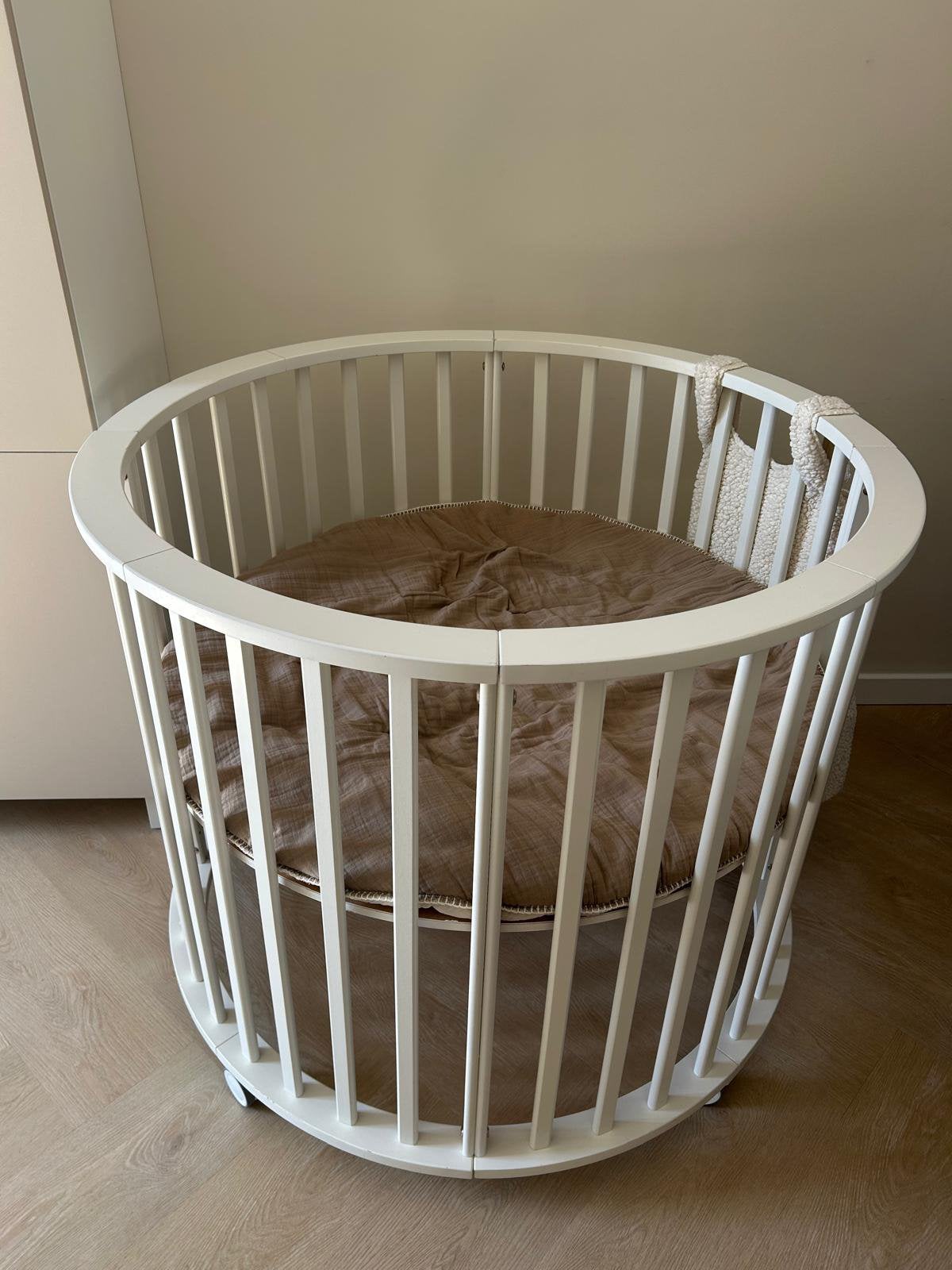 Witte ronde box Bopita, Kinderen en Baby's, Boxen, Ophalen, Zo goed als nieuw, Rond, Wieltjes