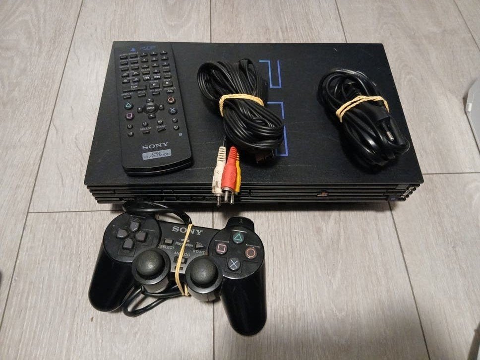 Sony PlayStation 2 (PS2) met controller en afstandsbediening, Gebruikt, Ophalen of Verzenden, Met 1 controller, Phat