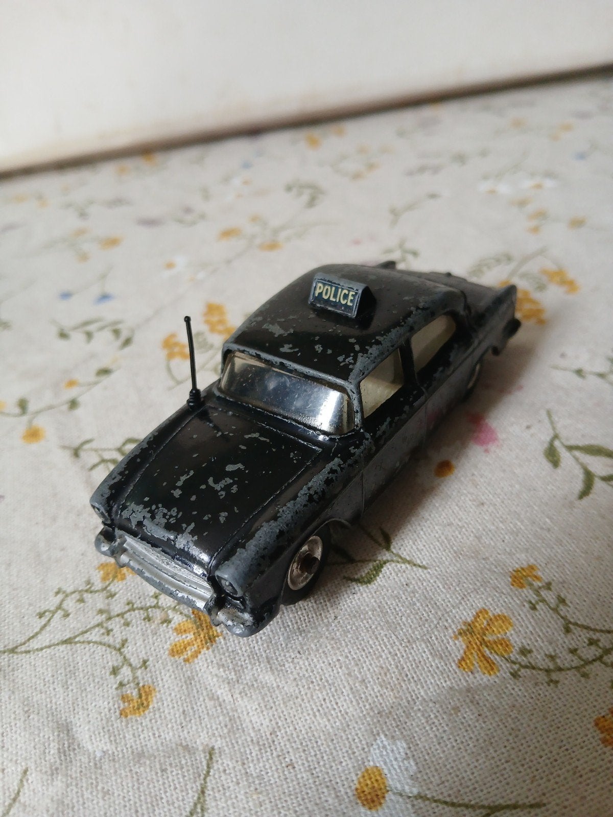 Humber Hawk Police car. Dinky toys, Ophalen of Verzenden, Auto, Dinky Toys