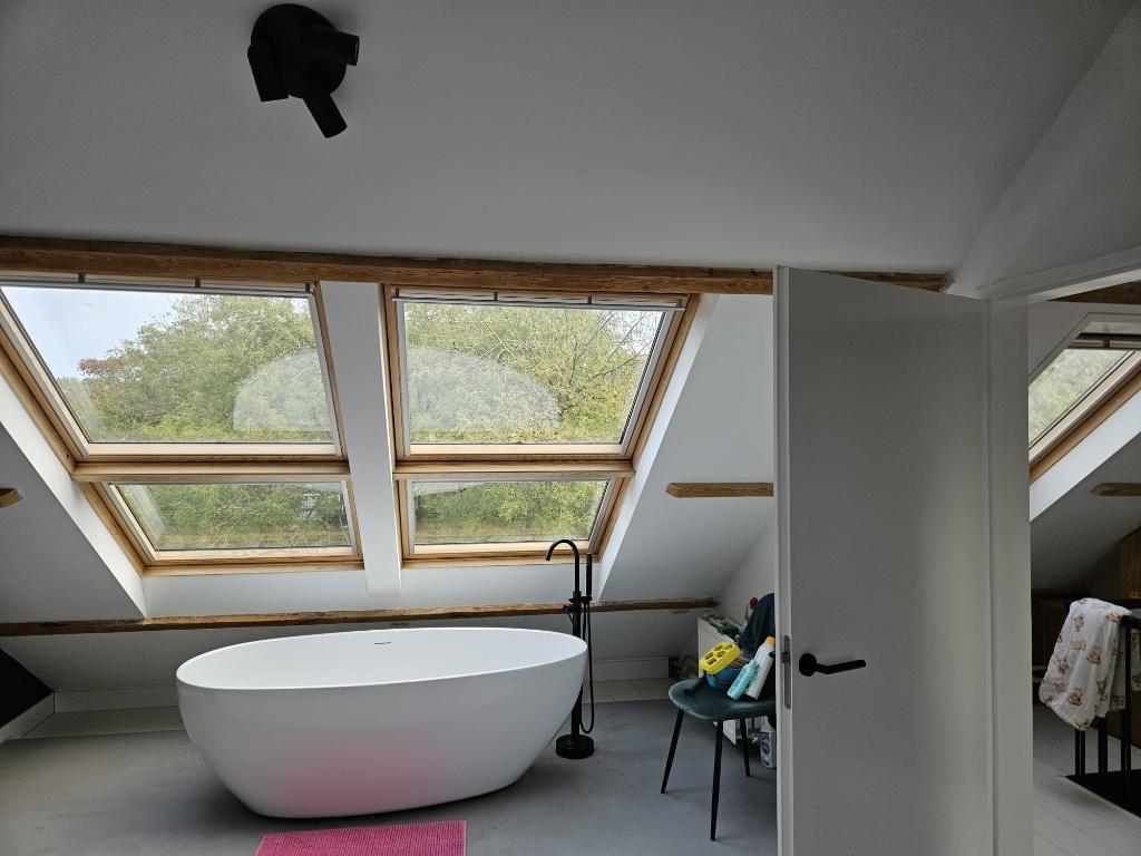Partij VELUX dakramen met verduistering, zonwering, 5 stuks, Doe-het-zelf en Verbouw, Glas en Ramen, Ophalen, Gebruikt, 80 tot 120 cm