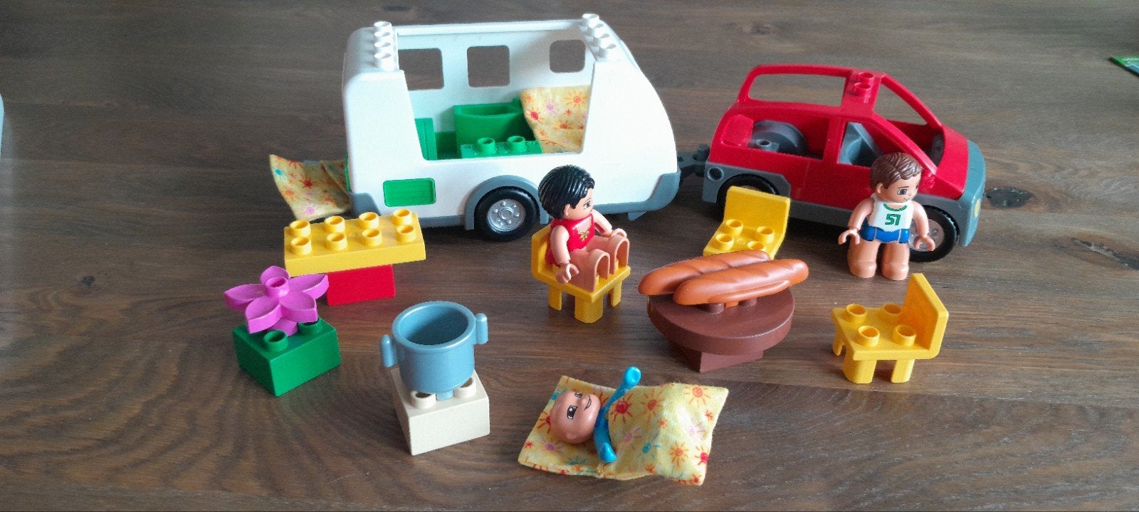 Lego Duplo Camper met auto en accessoires 5655, Gebruikt, Ophalen of Verzenden, Inclusief minifiguren, Duplo