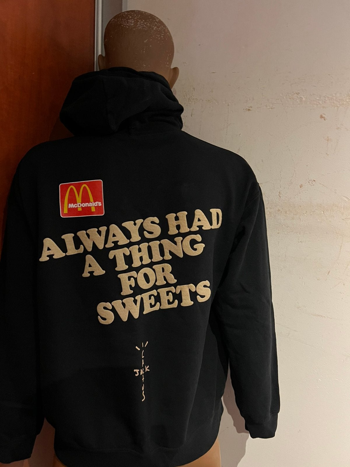 Travis Scott x McDonald's Apple Pie Hoodie Washed Black, Kleding | Heren, Ophalen of Verzenden, Zo goed als nieuw, Maat 48/50 (M)