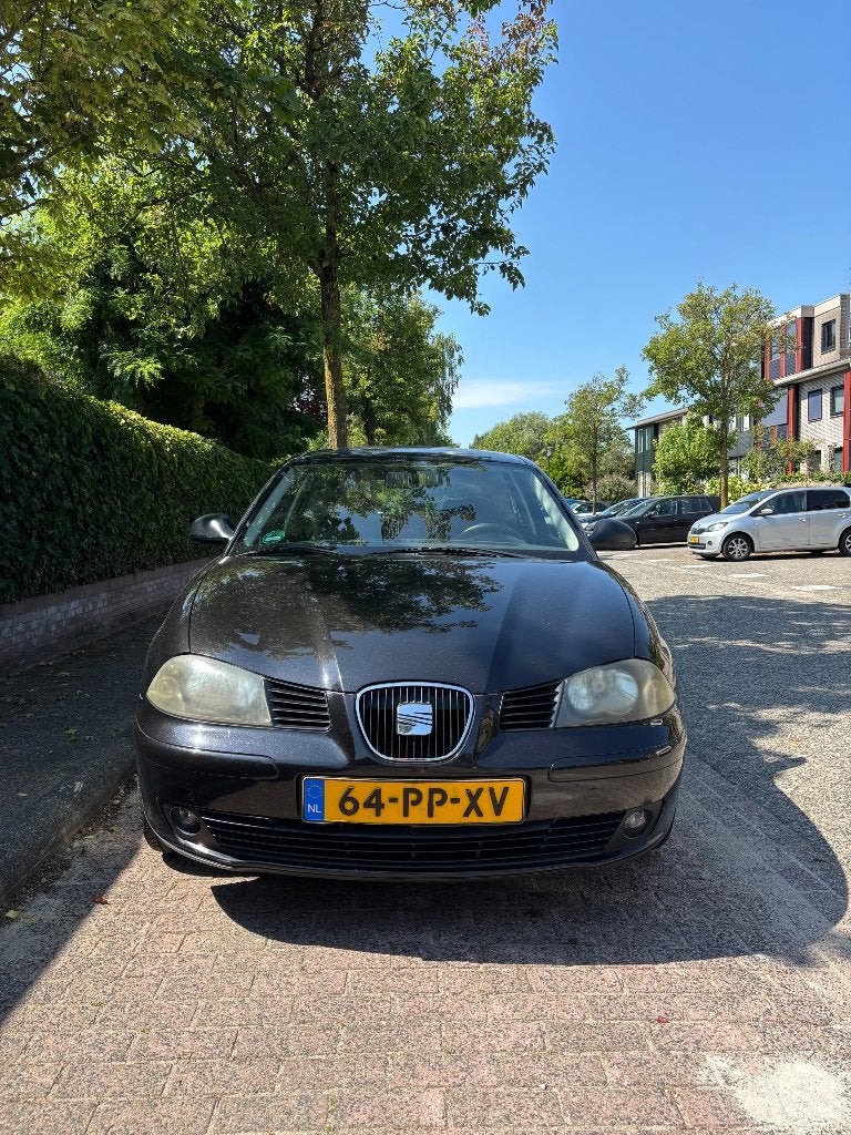 Seat Ibiza 1.4 16V 55KW 2004 Zwart, Voorwielaandrijving, Zwart, 4 cilinders, Origineel Nederlands