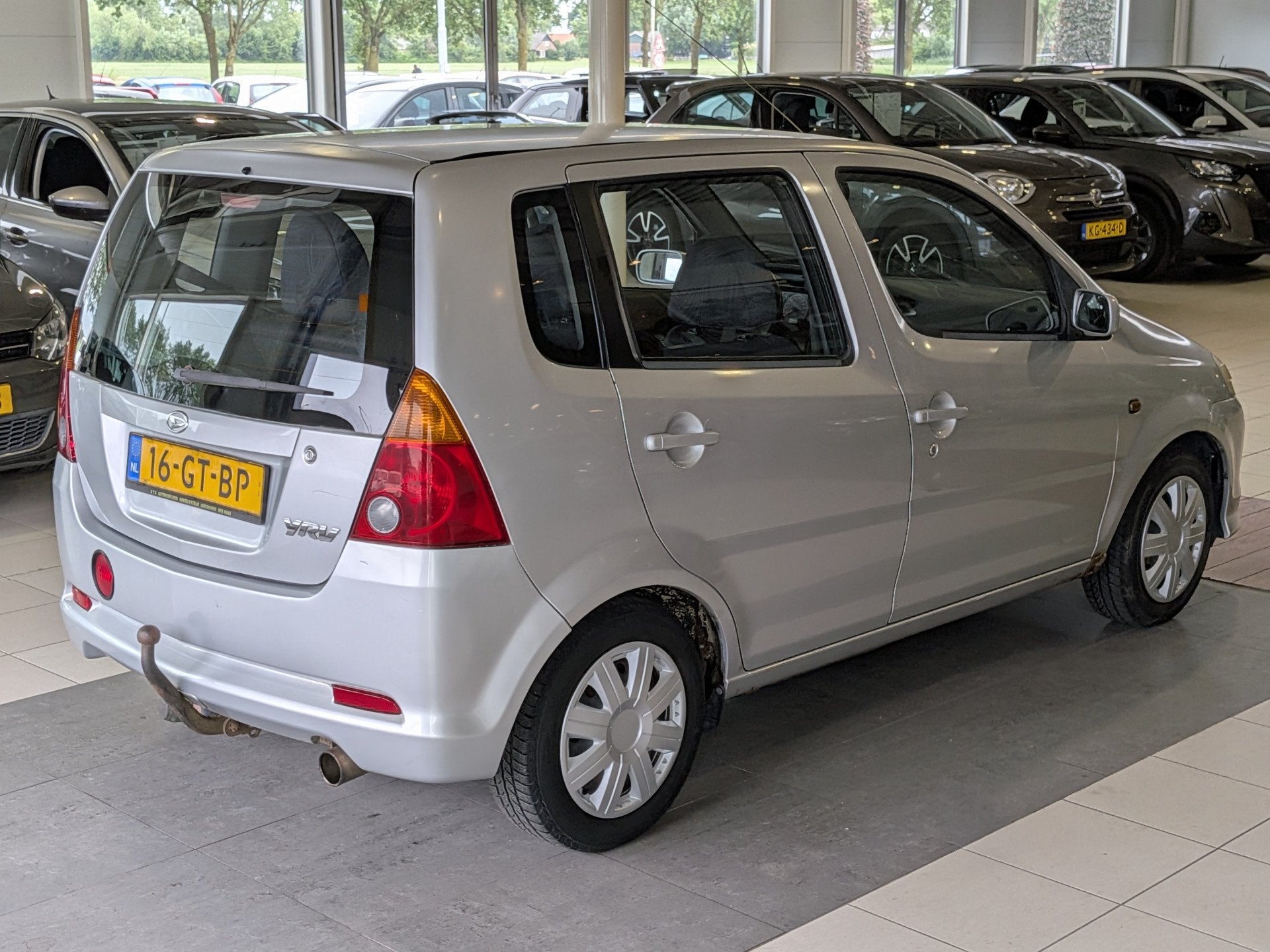 Daihatsu YRV 1.3-16V VTi Trekhaak, Stuurbekrachtiging, foto 4