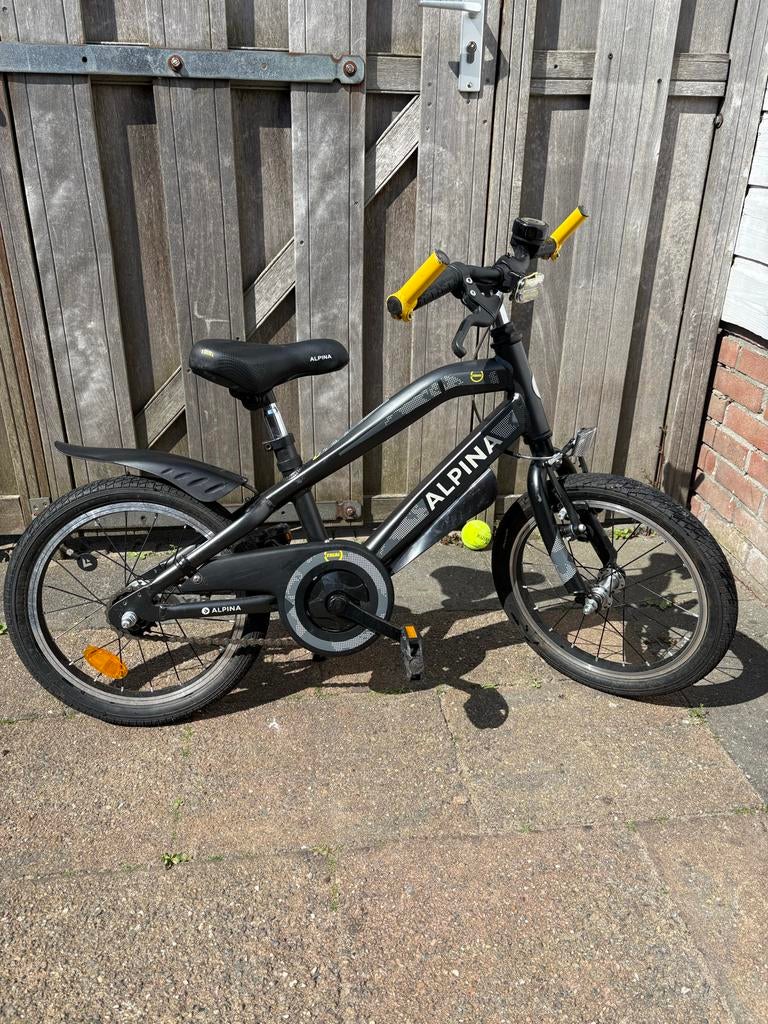 Alpina kinderfiets 16 inch - Zo goed als nieuw, Fietsen en Brommers, Fietsen | Jongens, Ophalen of Verzenden, Zo goed als nieuw