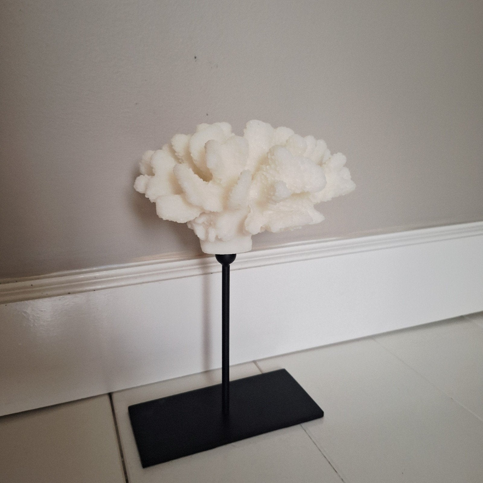Faux koraal op zwarte voet hotel chique, Nieuw, Ophalen of Verzenden, X, X