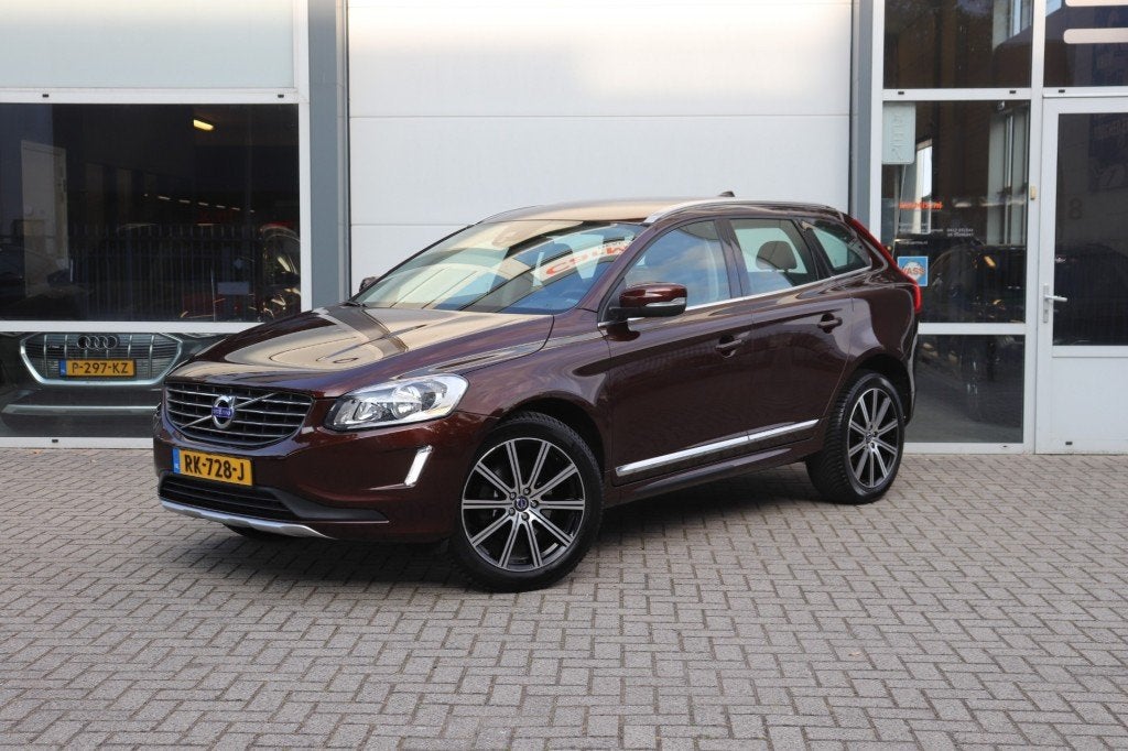 Volvo XC60 2.4 D5 215PK AWD AUT SUMMUM, Automaat, 1693 kg, 197 €/maand, Vierwielaandrijving