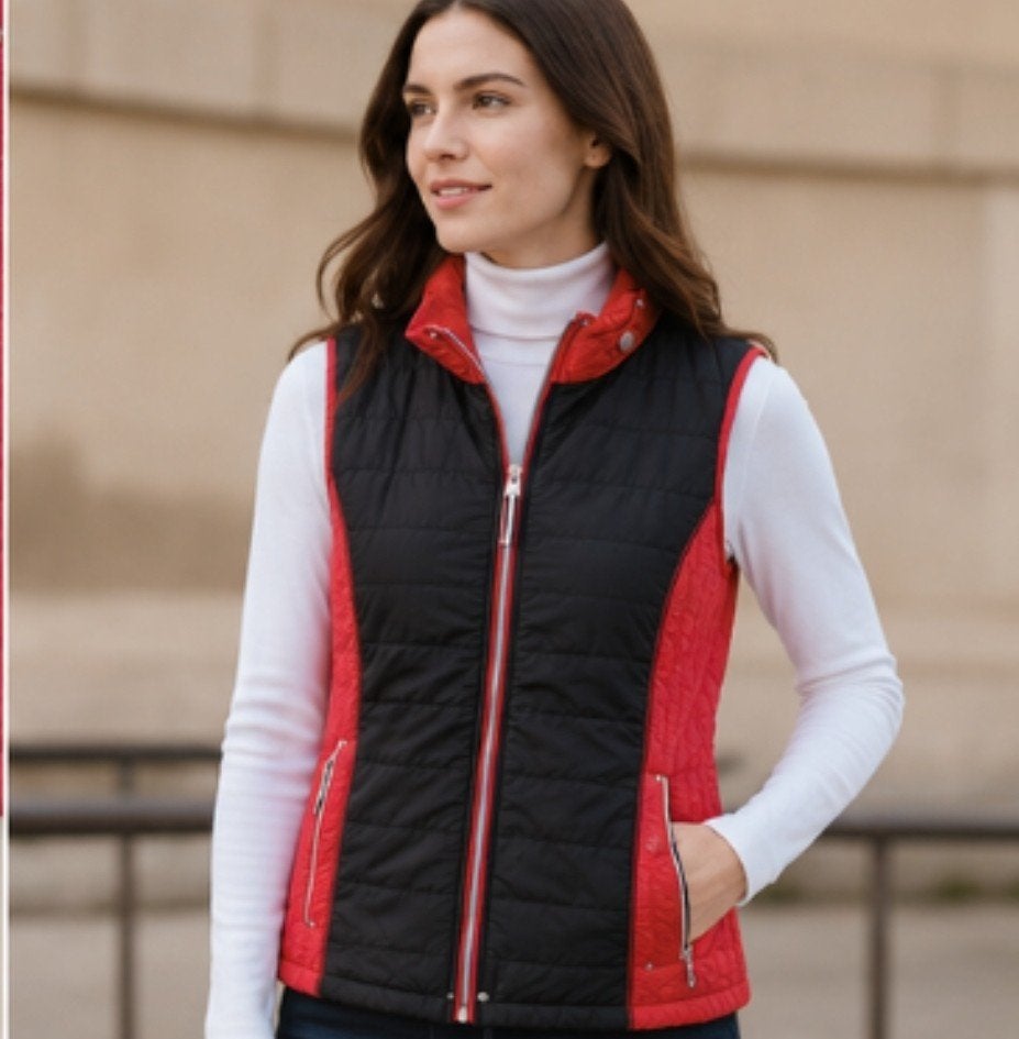 Stijlvol Zwart/Rood Gewatteerd Gilet - Maat M, Zwart, Ophalen, Maat 38/40 (M), Onbekend