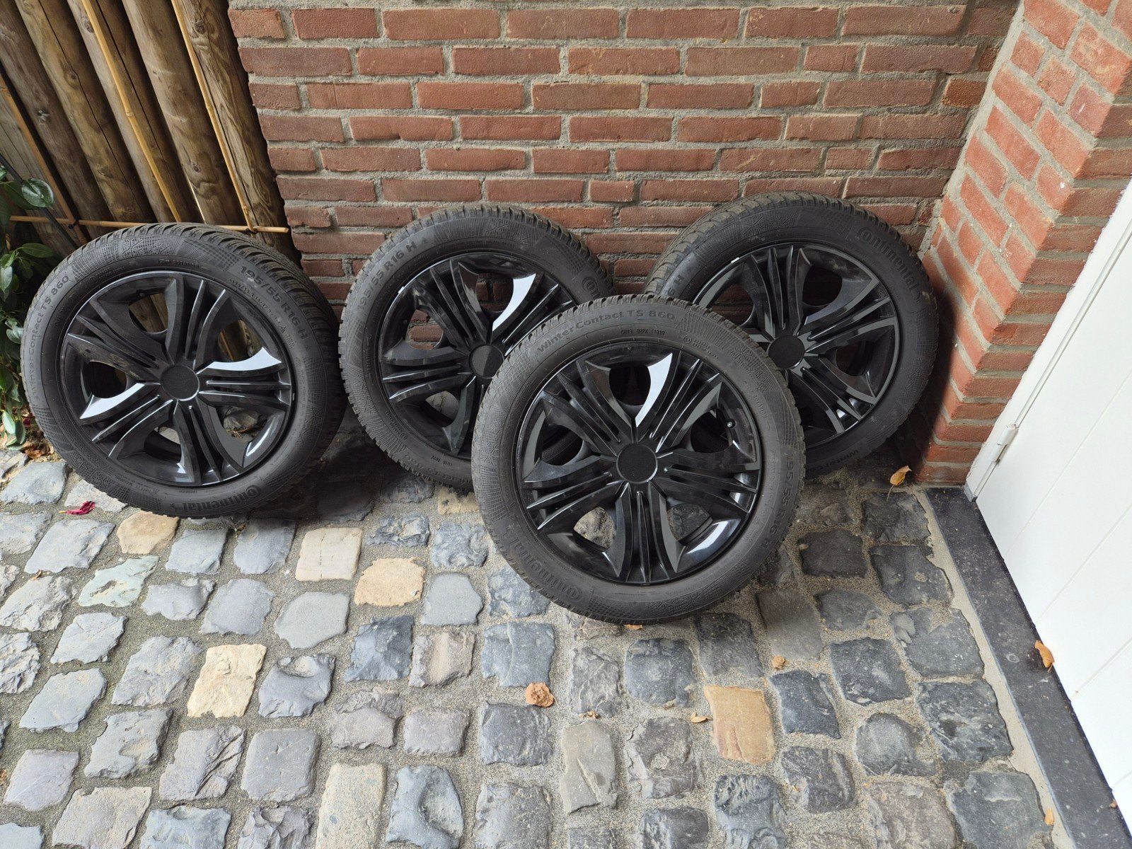 renault winterbanden continental op stalen velg, Auto-onderdelen, Ophalen, Gebruikt, 16 inch, Banden en Velgen