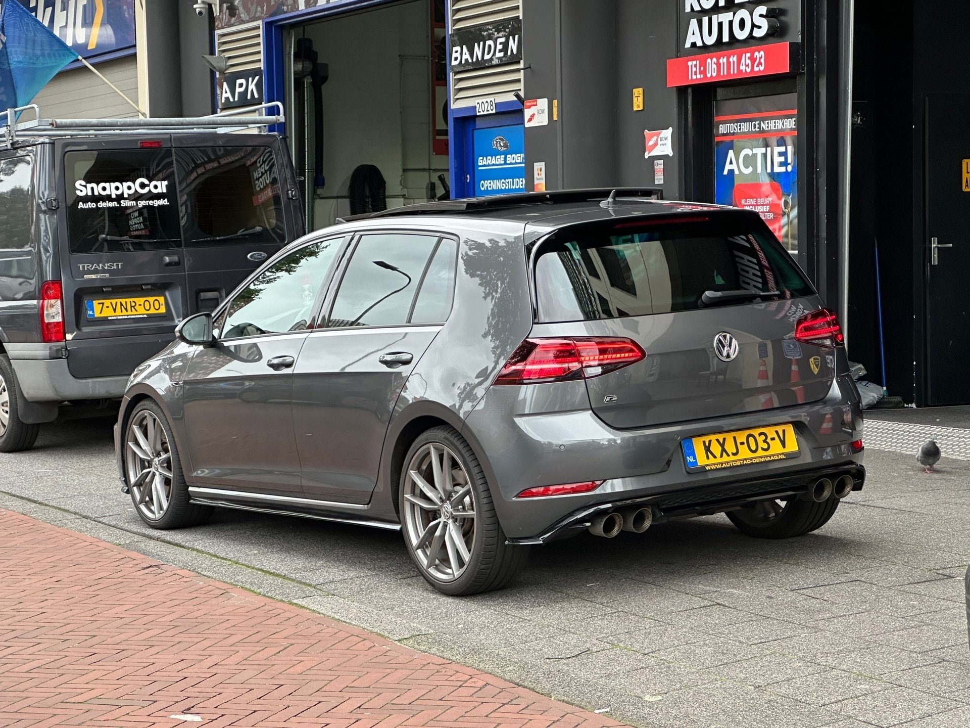 Volkswagen Golf 2.0 TSI 4Motion R Aut Navi Camera Pano, Automaat, Stof, Gebruikt, Euro 6