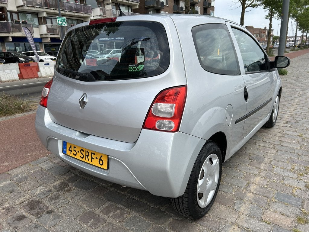 Renault Twingo 1.2-16V Authentique Airco apk keurige auto, Gebruikt, Zwart, 4 cilinders, 4 stoelen
