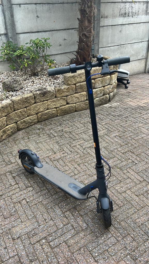 Xiaomi Elektrische Step - Zwart/Grijs/Blauw, Fietsen en Brommers, Steps, Ophalen, Gebruikt, Elektrische step (E-scooter)