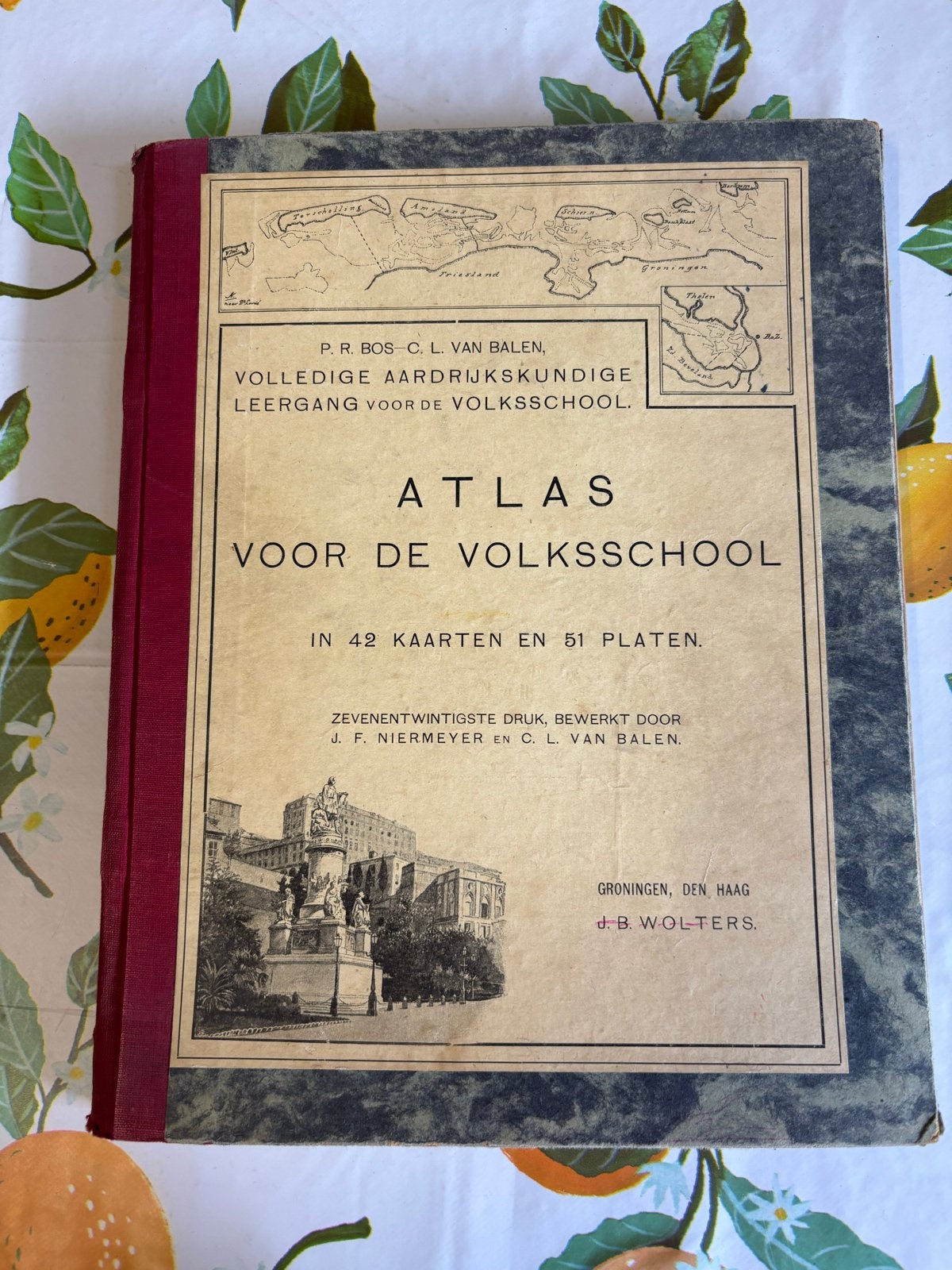 Antieke Atlas voor de Volksschool - P.R. Bos & C.L. van Bale, Gelezen, Bosatlas, Ophalen of Verzenden, 1800 tot 2000